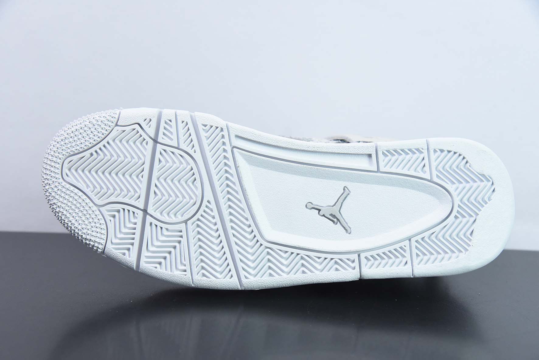 Air Jordan 4  " Sneakeskin " AJ4乔4 蟒蛇纹 文化篮球鞋 货号：819139-030