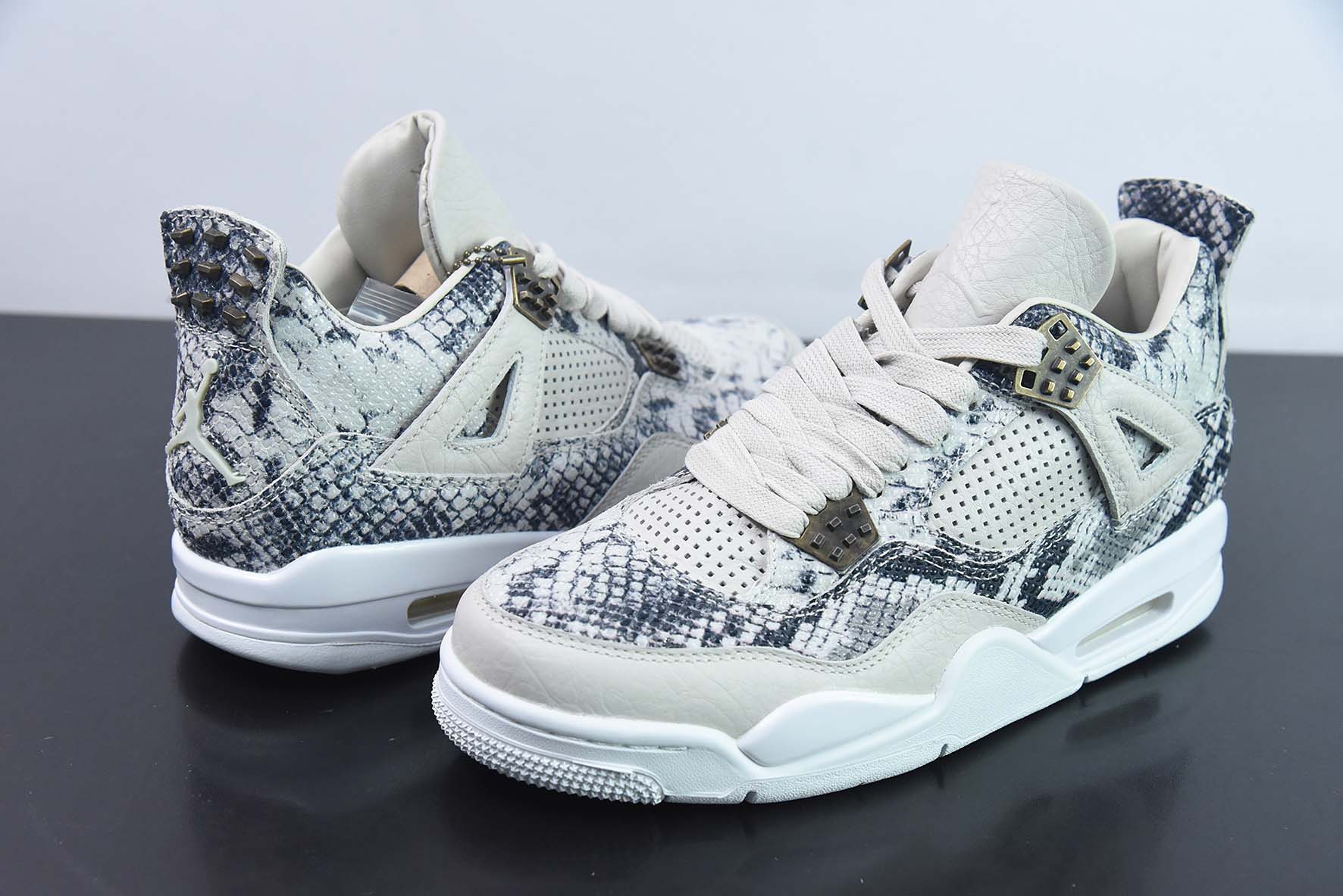 Air Jordan 4  " Sneakeskin " AJ4乔4 蟒蛇纹 文化篮球鞋 货号：819139-030
