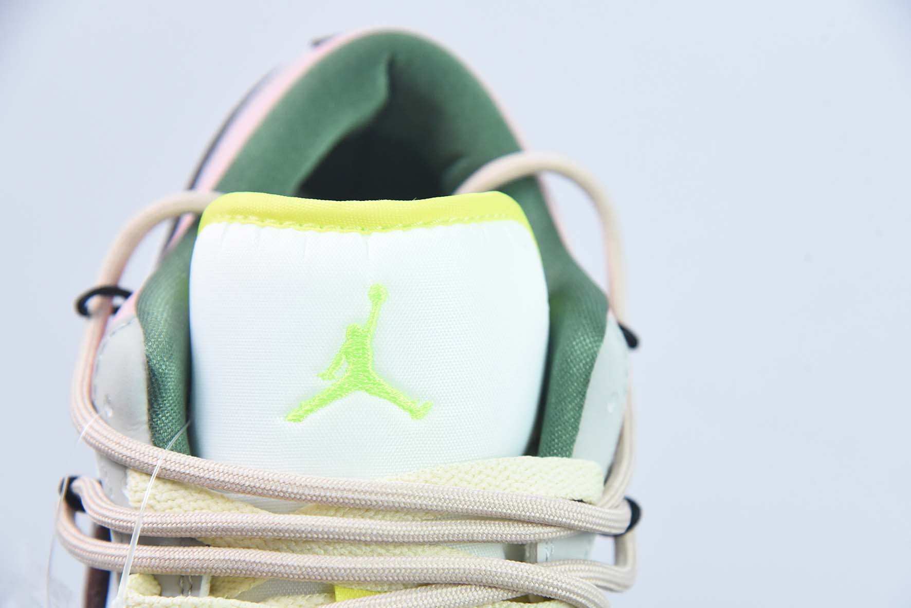 Air Jordan 1 Low 解构抽绳低帮 乔1低帮文化篮球鞋 货号:FD9906 131