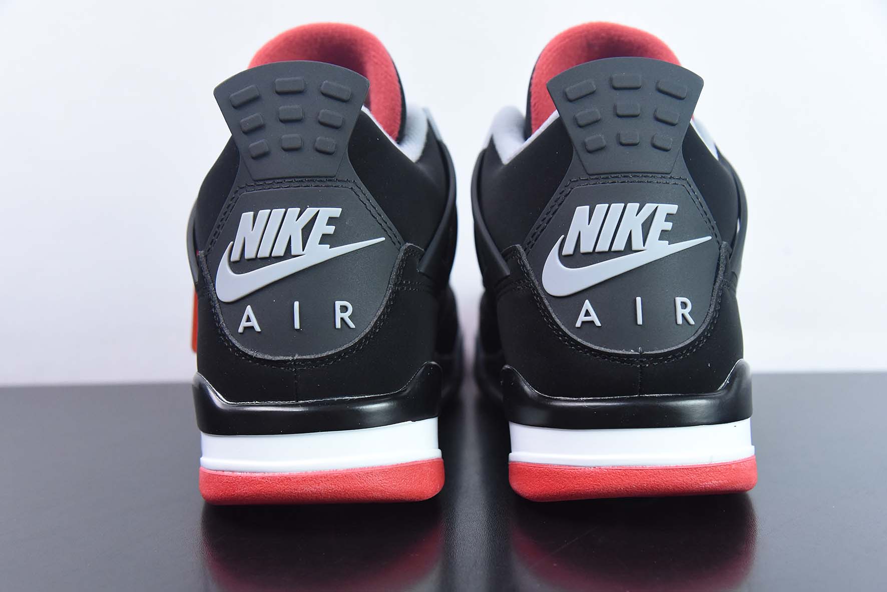 Air Jordan 4 Bred AJ4 黑红公牛 19年复刻运动鞋 货号：308497-060