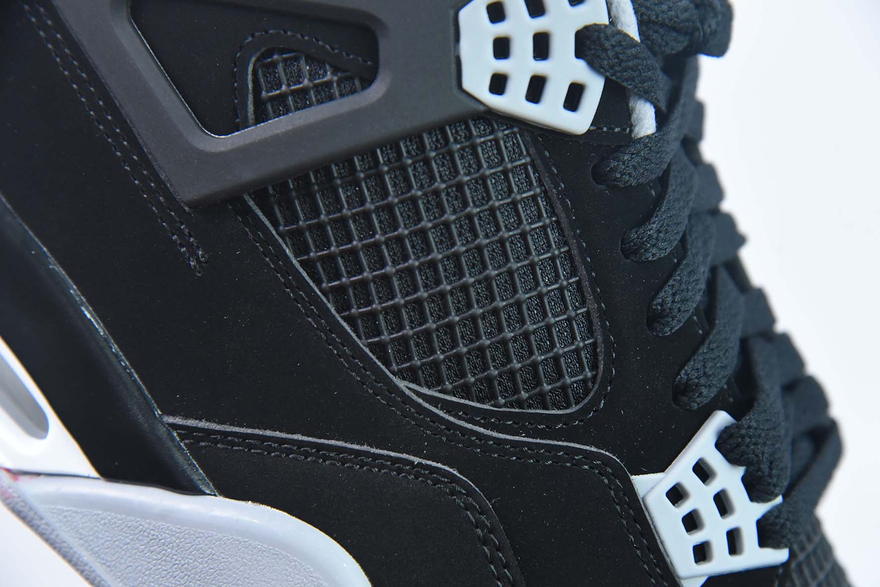Air Jordan 4 Bred AJ4 黑红公牛 19年复刻运动鞋 货号：308497-060