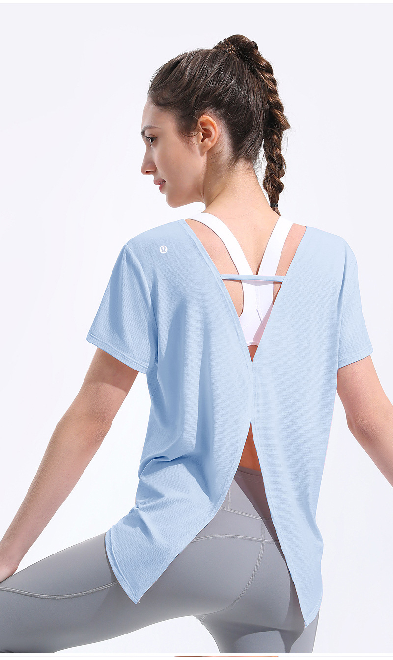 Lululemon t-shirt yoga light blue