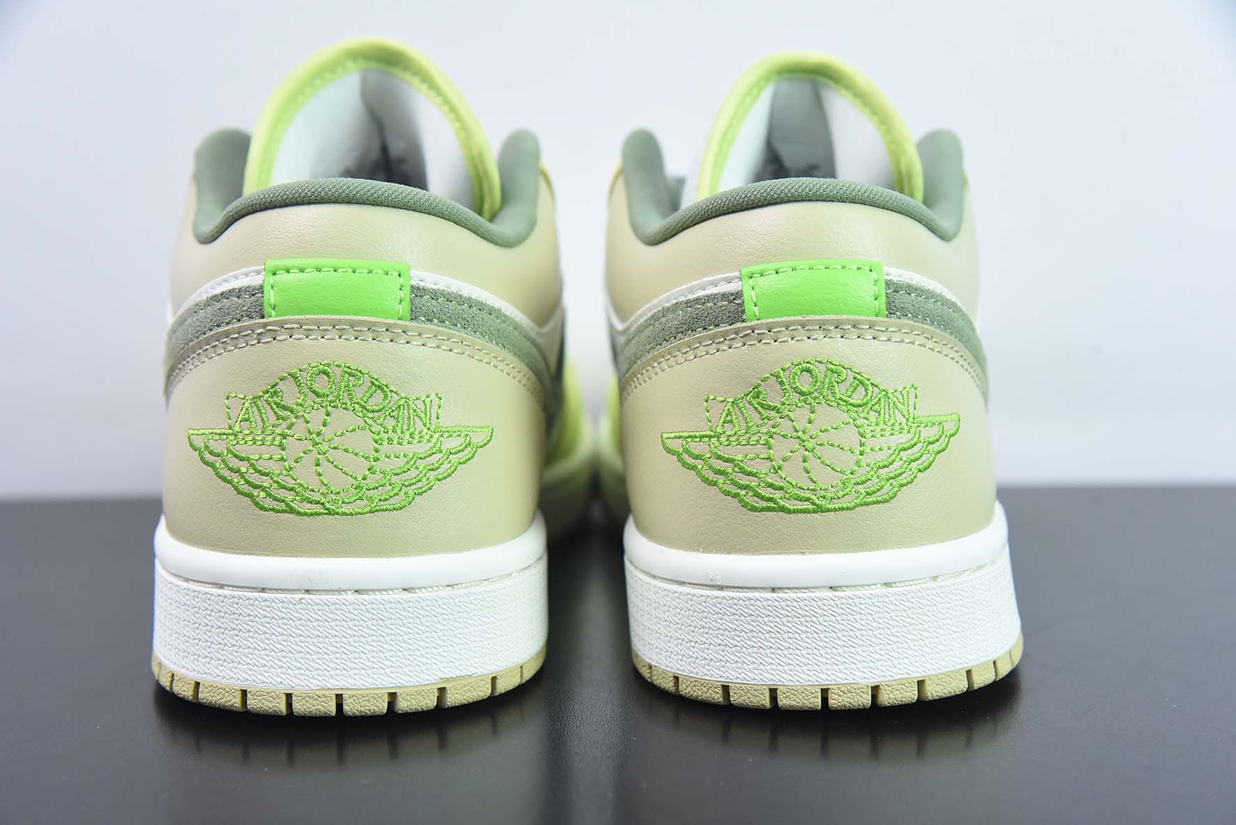 Air Jordan 1 Low 绿白色 乔1低帮文化篮球鞋 货号:FD9906-131