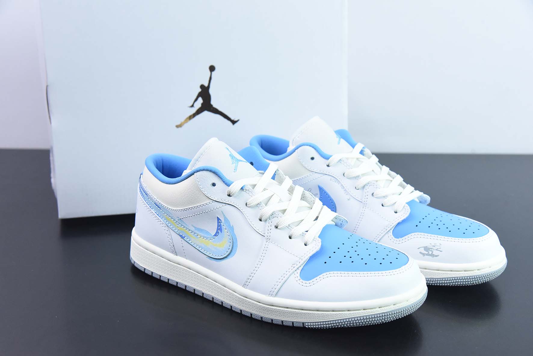 Air Jordan 1 Low 动漫白蓝 乔1低帮文化篮球鞋 货号:FJ7219-441