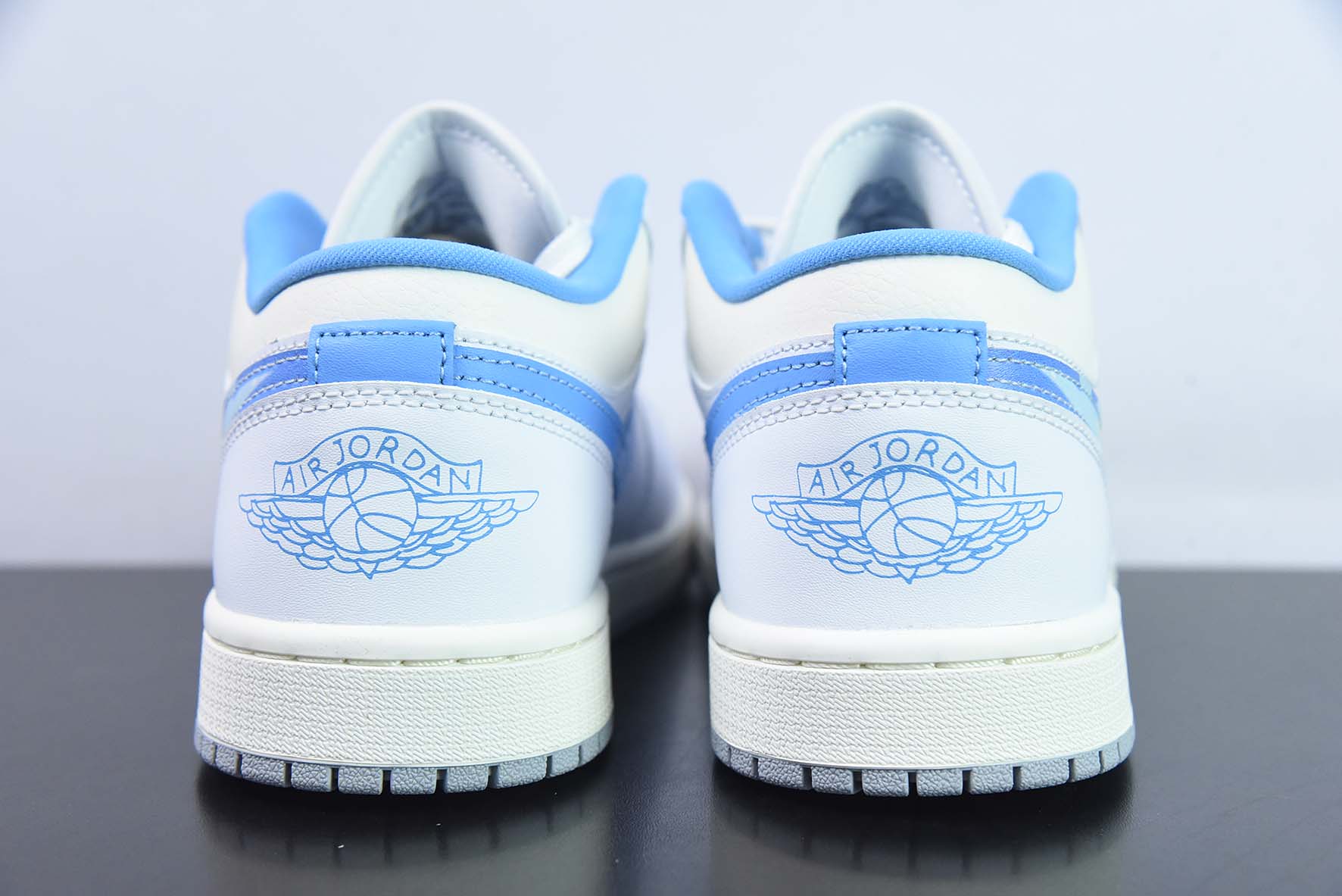 Air Jordan 1 Low 动漫白蓝 乔1低帮文化篮球鞋 货号:FJ7219-441