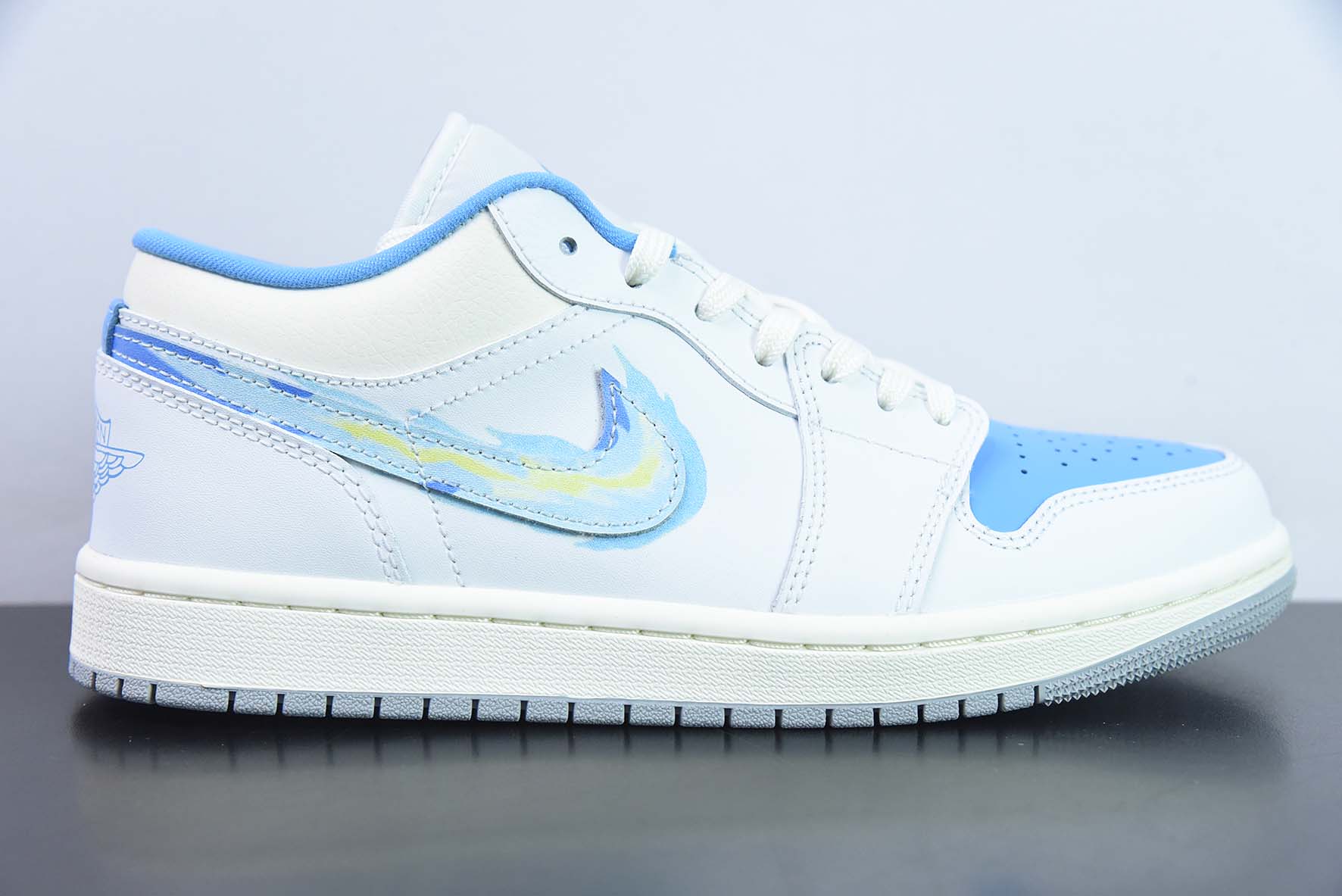 Air Jordan 1 Low 动漫白蓝 乔1低帮文化篮球鞋 货号:FJ7219-441