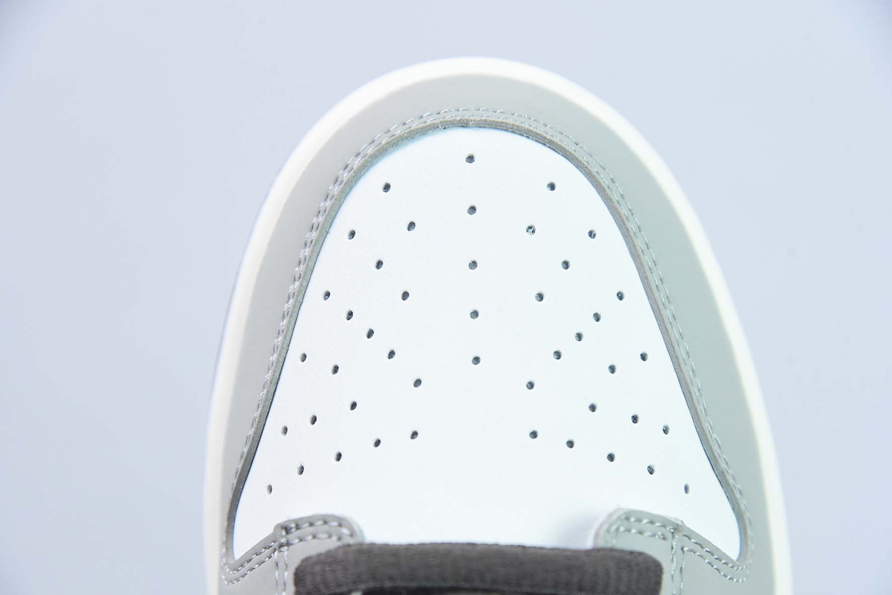 Nike SB Dunk Low 灰棕 低帮休闲运动滑板板鞋 货号:DD0302-657