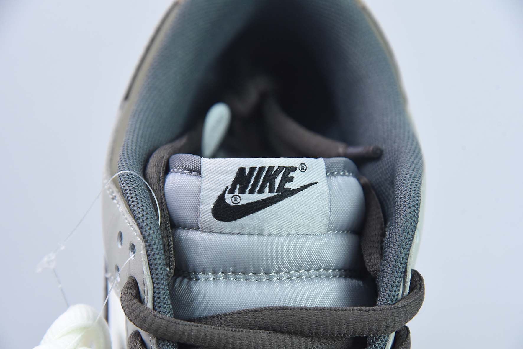 Nike SB Dunk Low 灰棕 低帮休闲运动滑板板鞋 货号:DD0302-657