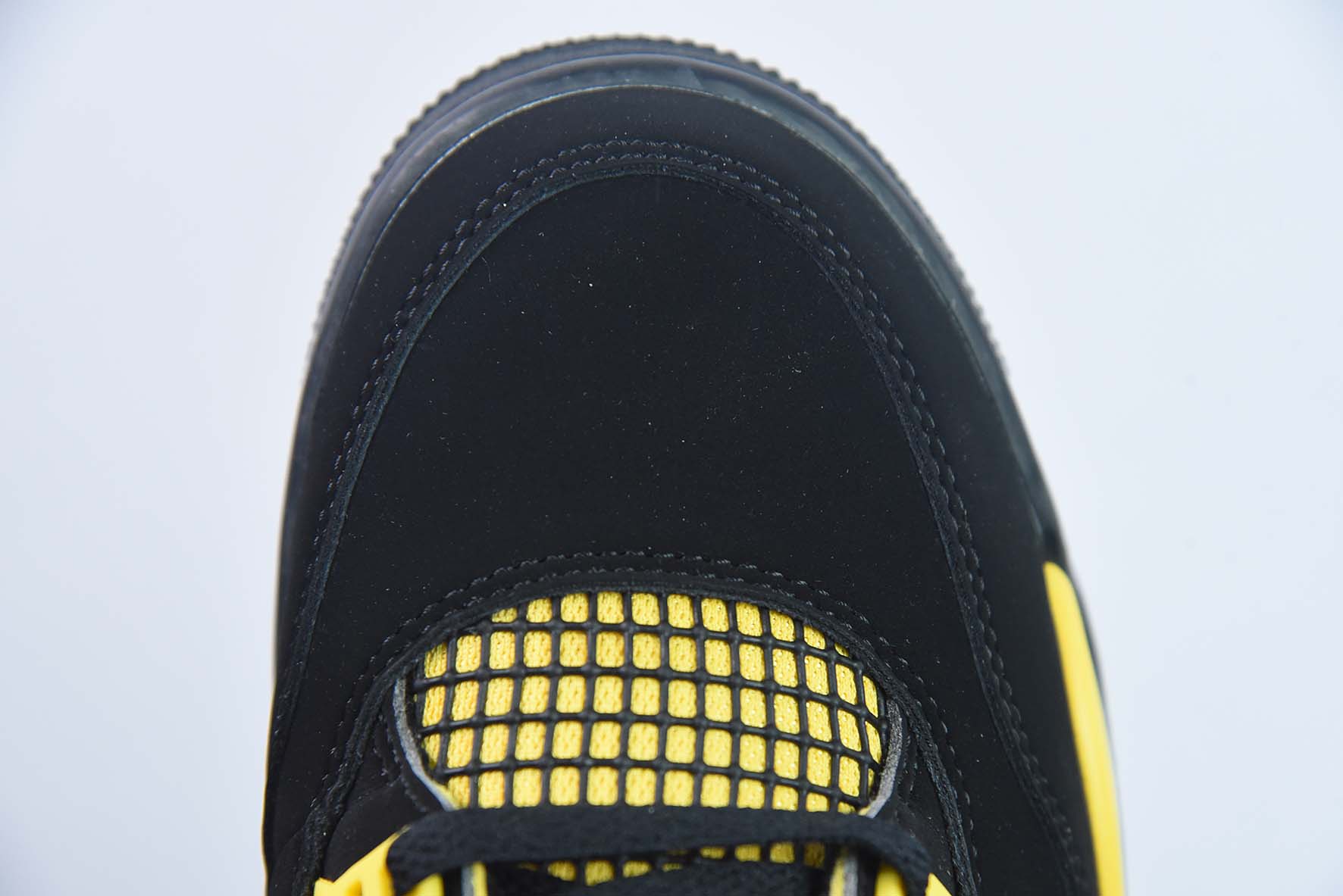 Air Jordan 4 Retro “Thunder” 雷神 雷公 2023版 货号：DH6927-017