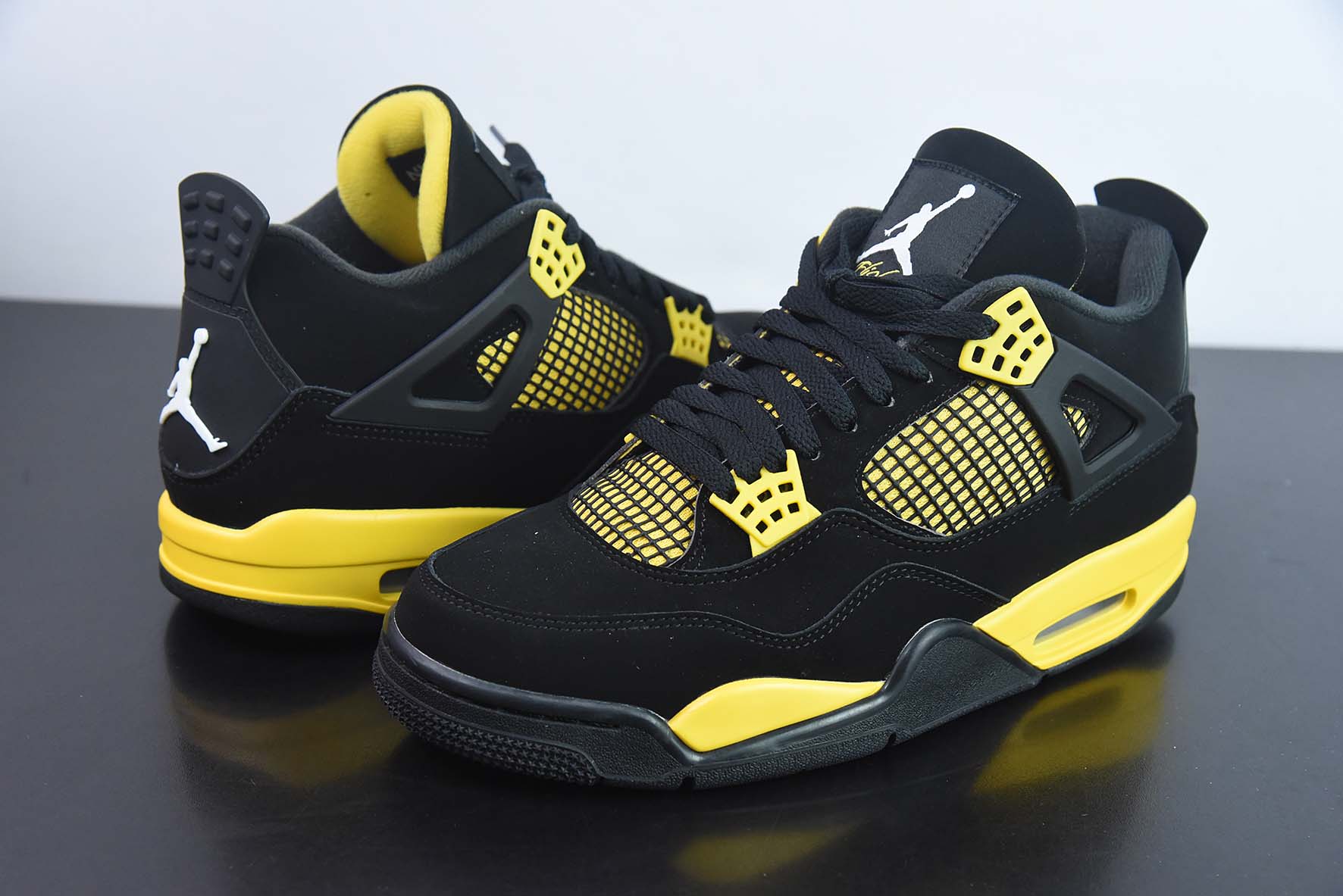 Air Jordan 4 Retro “Thunder” 雷神 雷公 2023版 货号：DH6927-017