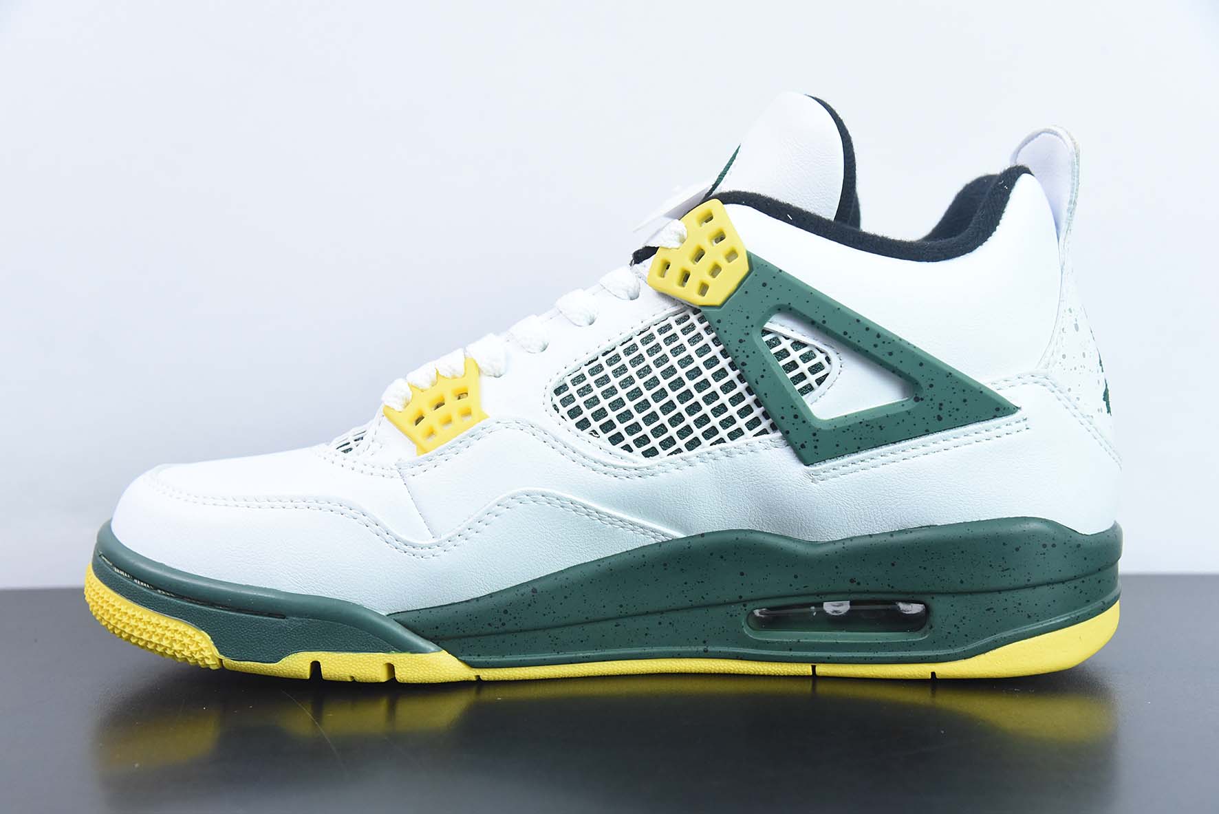Air Jordan 4 Retro "Oregon Ducks Pit Crew" 俄勒冈大学低帮运动鞋 货号:257-255275
