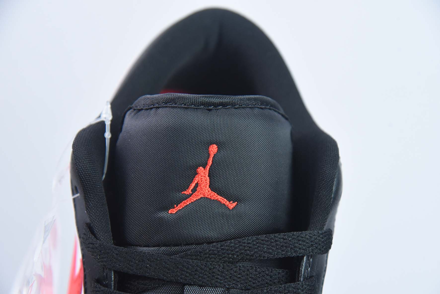 Air Jordan 1 Low AJ1 黑粉 低帮 女子休闲运动篮球鞋 货号:DC0774-004