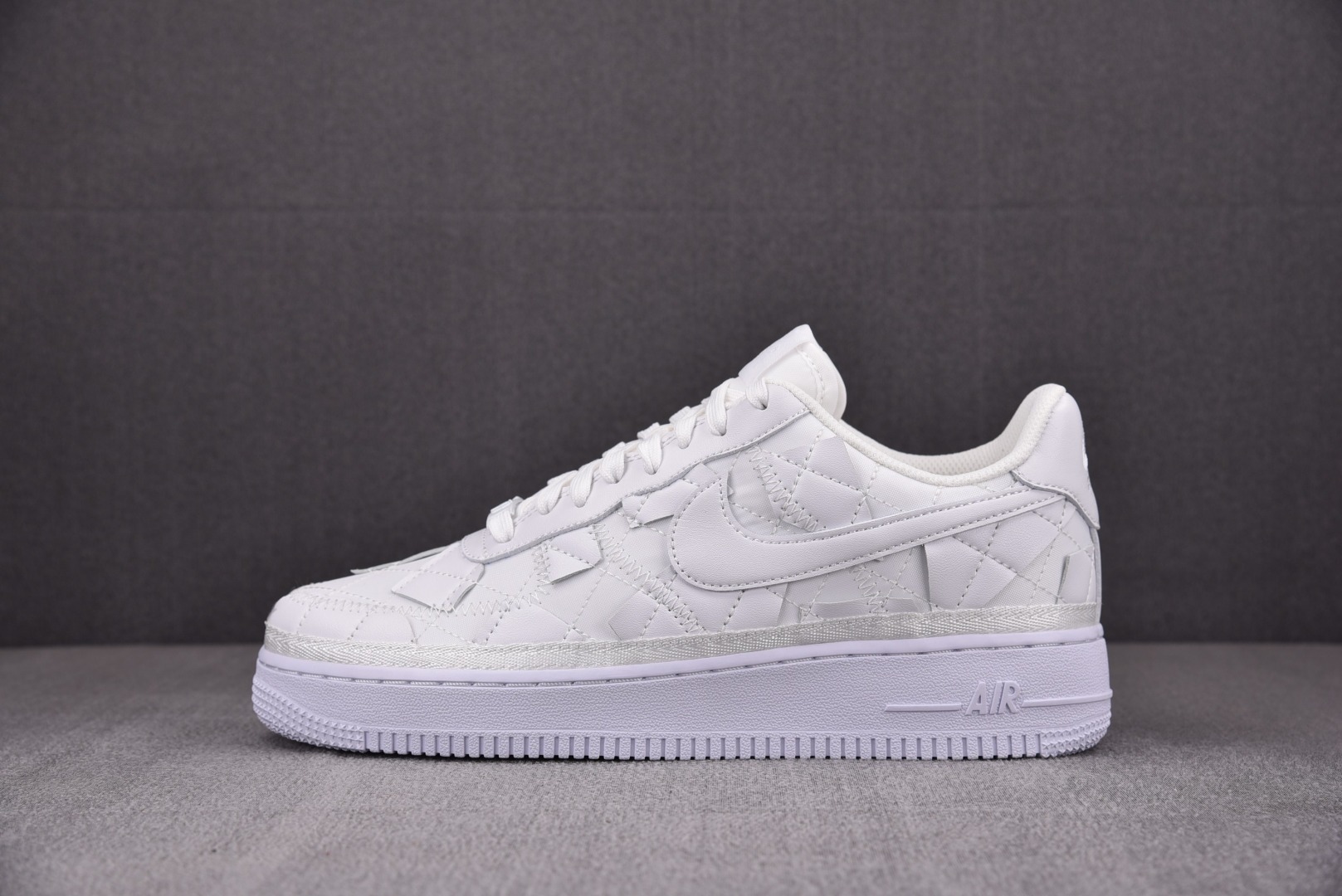 AF1碧梨白色尺码40-46总裁R版