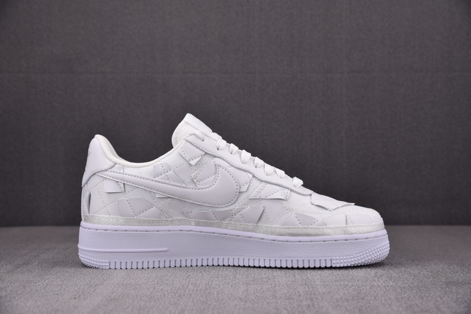 AF1碧梨白色尺码40-46总裁R版