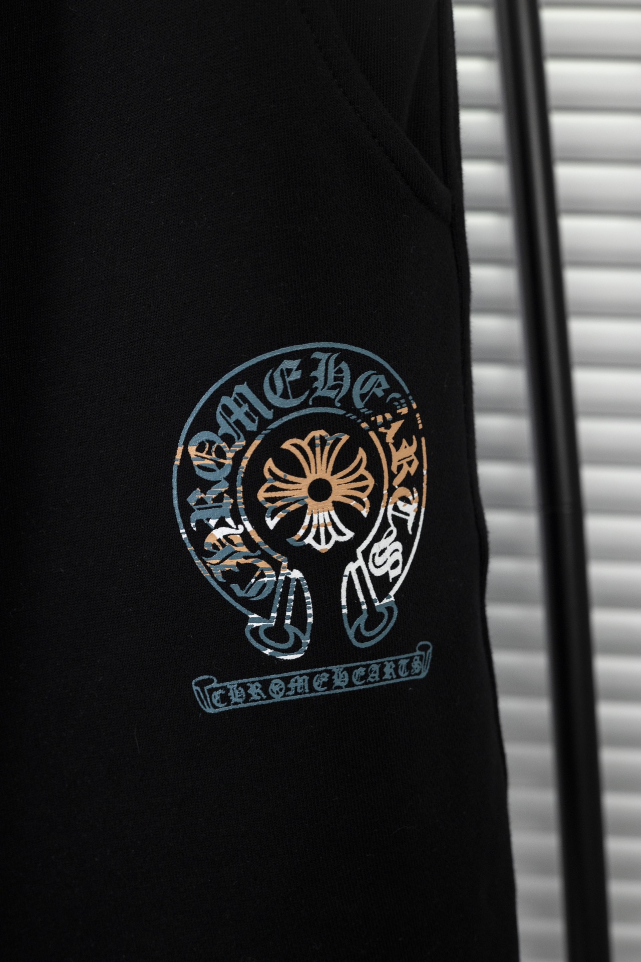 高版本Chrome Hearts 克罗心马蹄印花梵文刺绣短裤