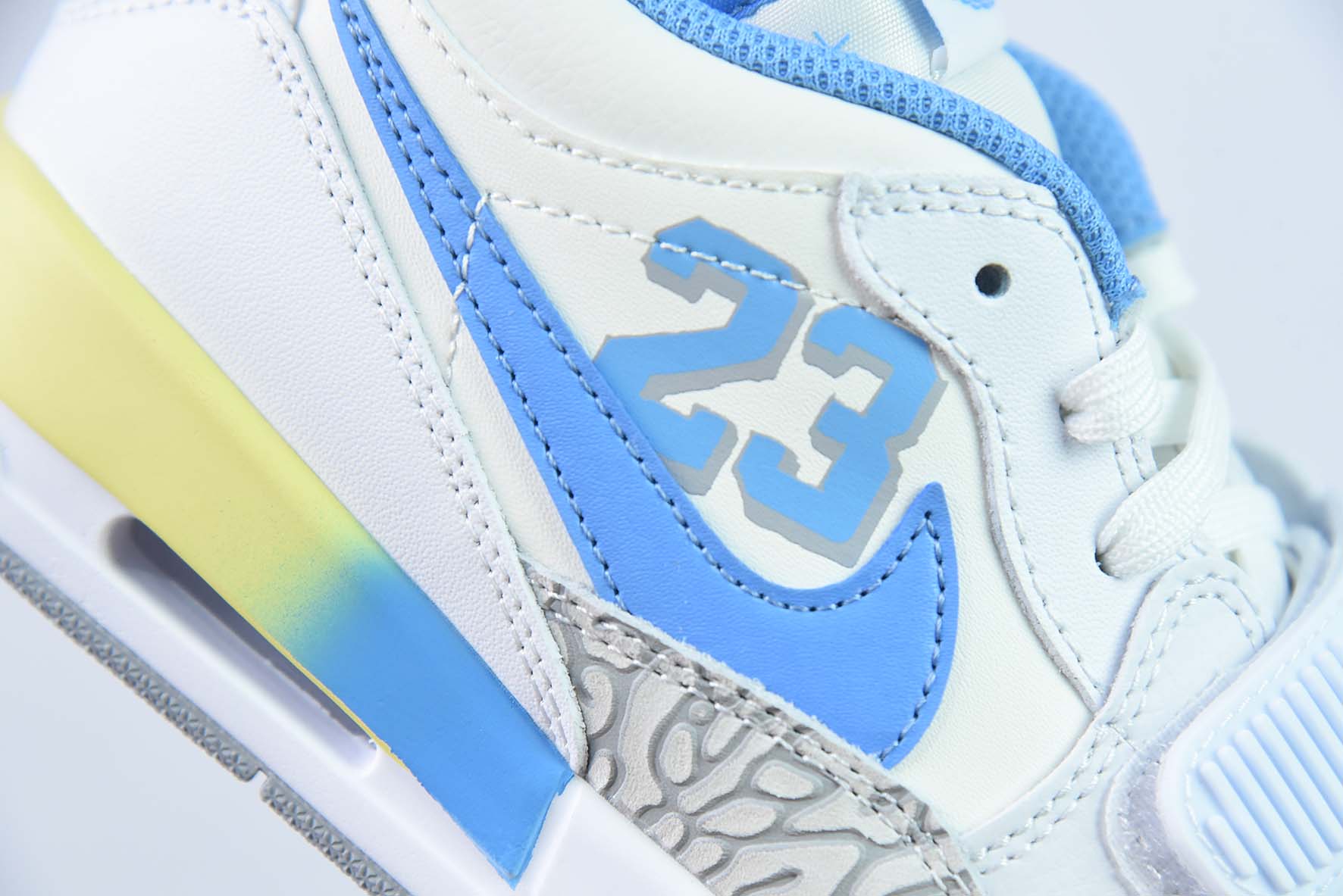 Nike Air Jordan Legacy 312 Low 乔丹最强三合一混合版 乔丹 AJ312 爆裂纹 货号:FJ7223-141