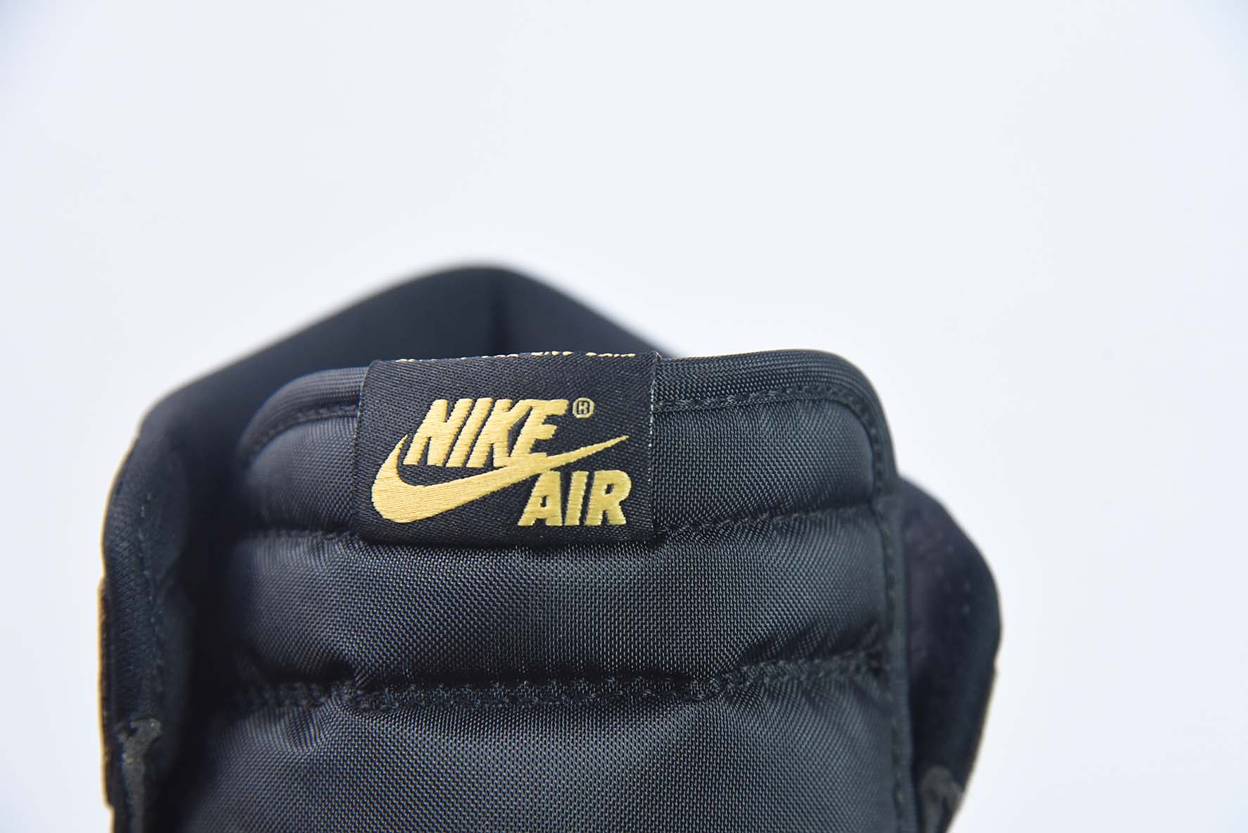 Air Jordan 1 High  " Palomino" AJ1乔1高帮文化篮球鞋 棕黑摩卡脚趾货号：DZ5485-020