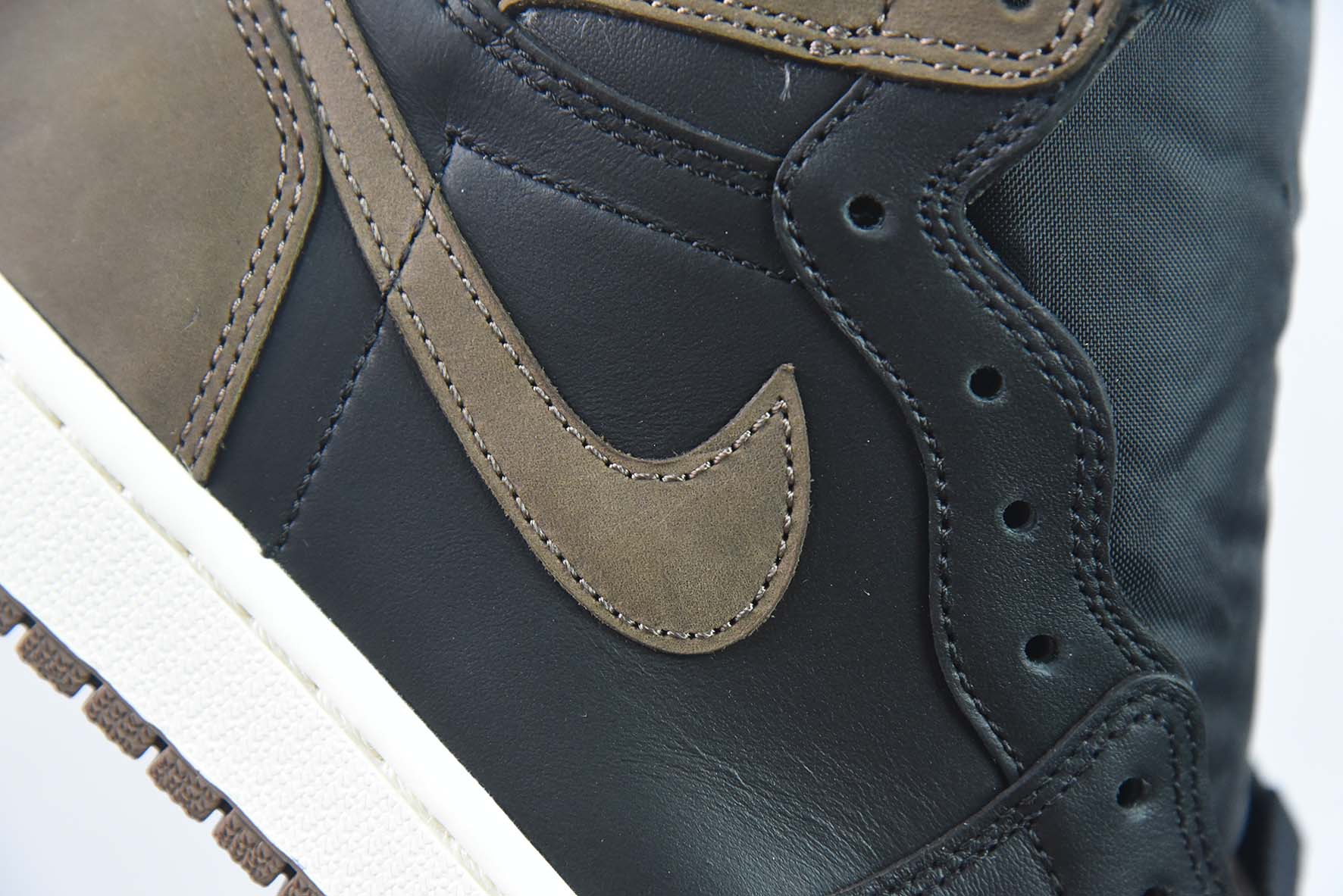 Air Jordan 1 High  " Palomino" AJ1乔1高帮文化篮球鞋 棕黑摩卡脚趾货号：DZ5485-020