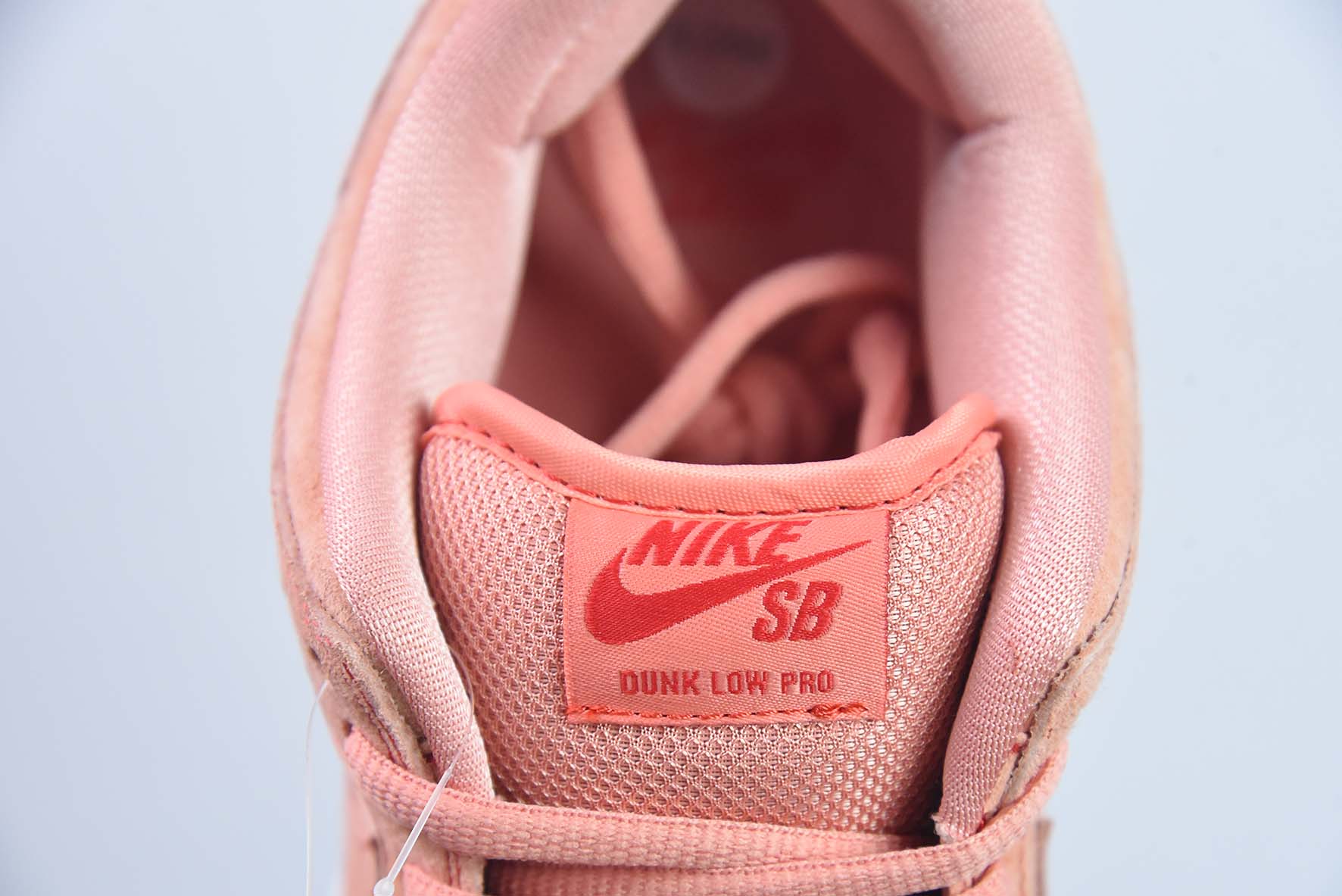 Nike SB Dunk Low “Pink Pig” 粉猪低帮运动鞋 货号：CV1655-600