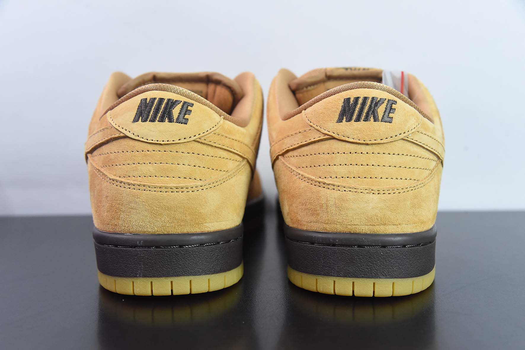 NK SB Dunk Low Pro 小麦色 落叶黄低帮运动滑板鞋 货号:BQ6817-204