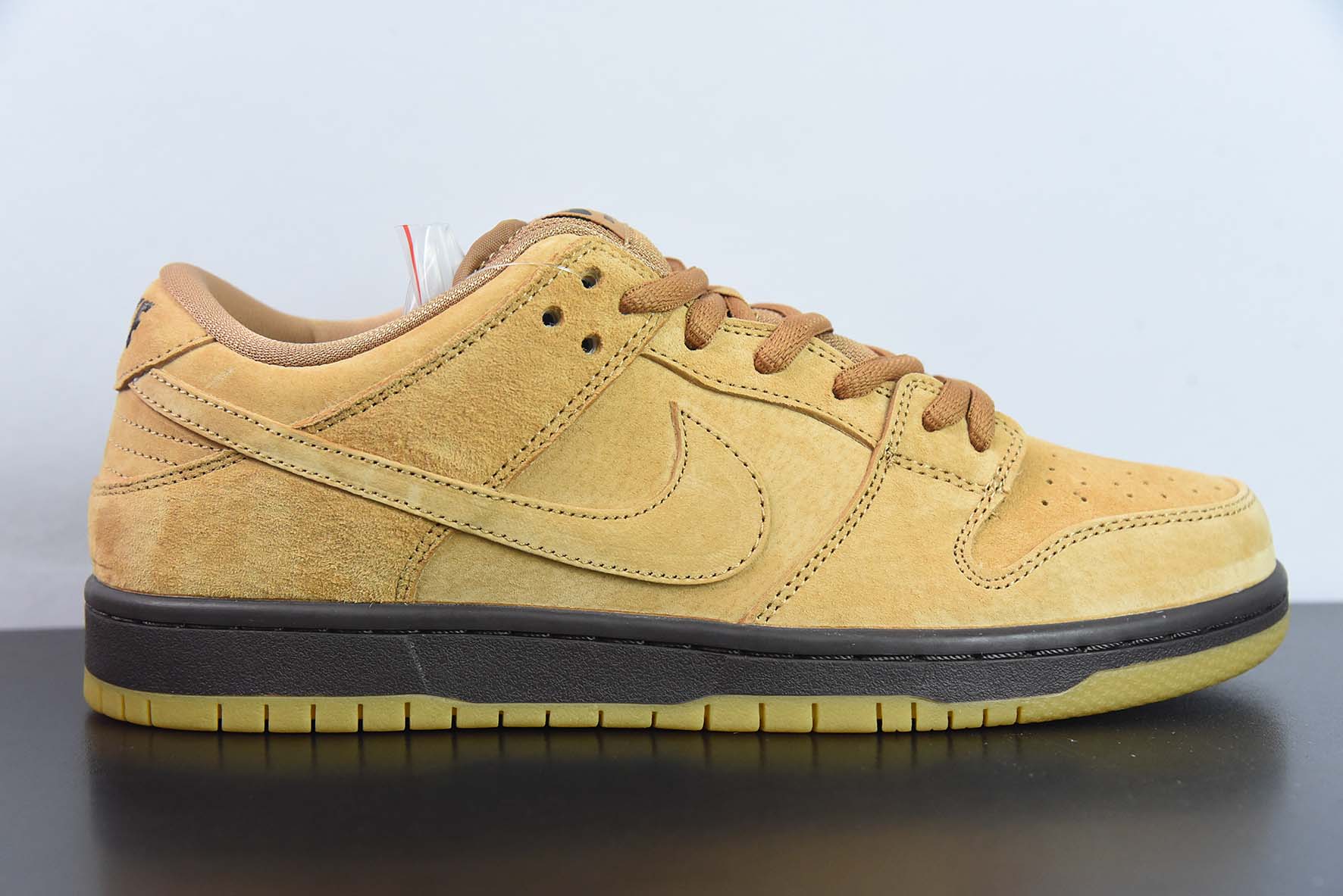 NK SB Dunk Low Pro 小麦色 落叶黄低帮运动滑板鞋 货号:BQ6817-204