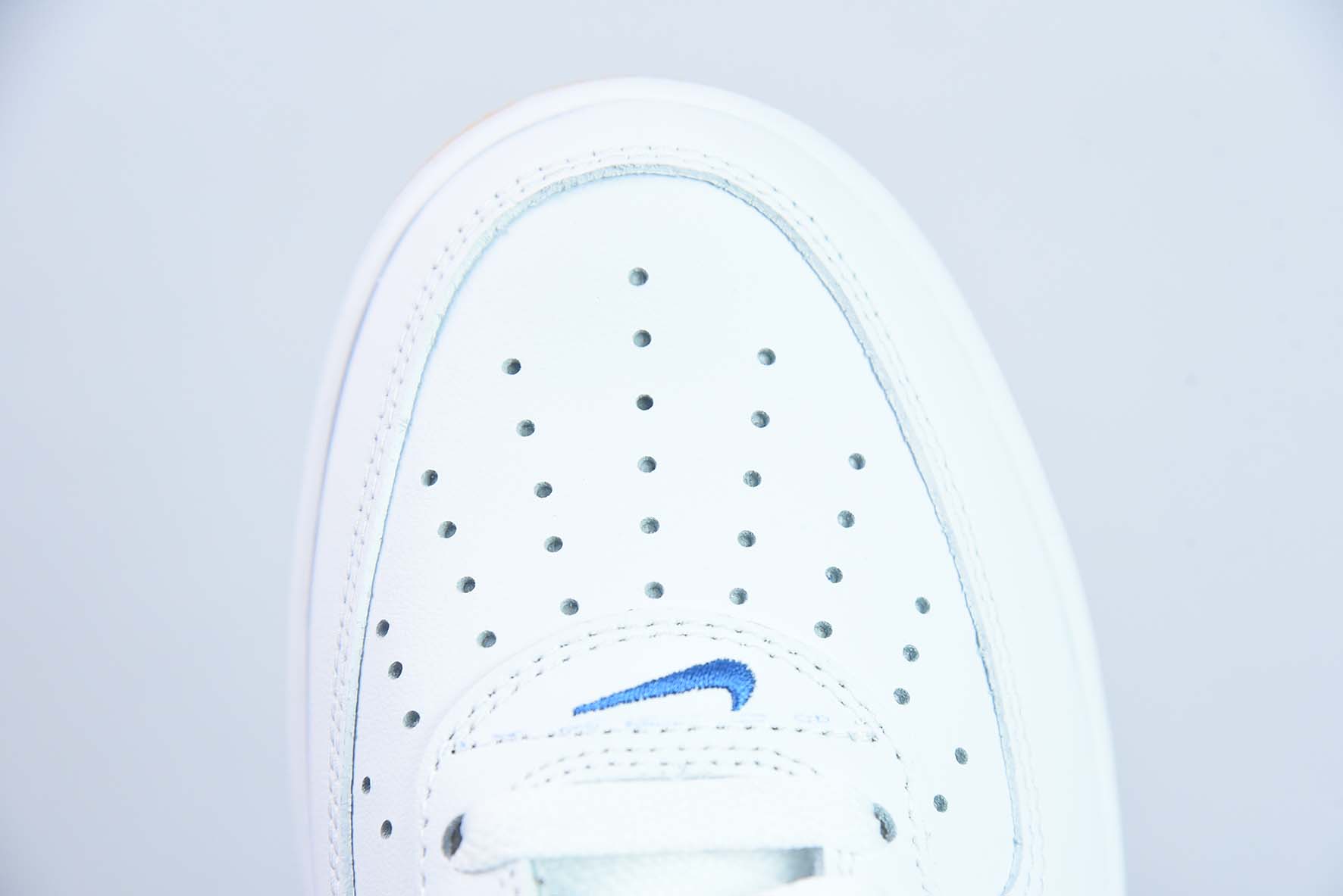 Air Force 1 '07 Low 空军一号 白蓝生胶 货号：DJ3911-101