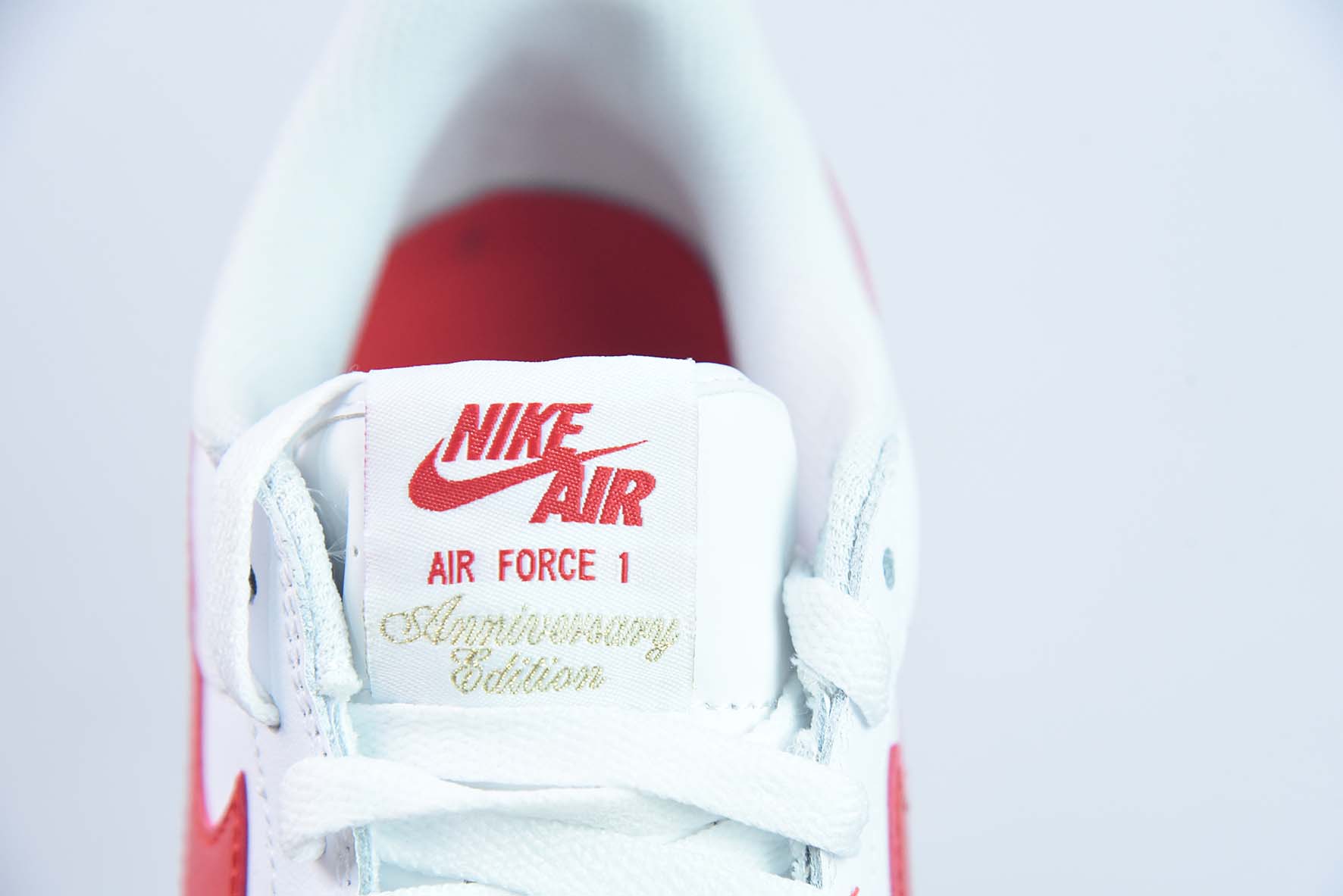Air Force 1 '07 Low 空军一号 白红生胶运动鞋 货号：DJ3911-102
