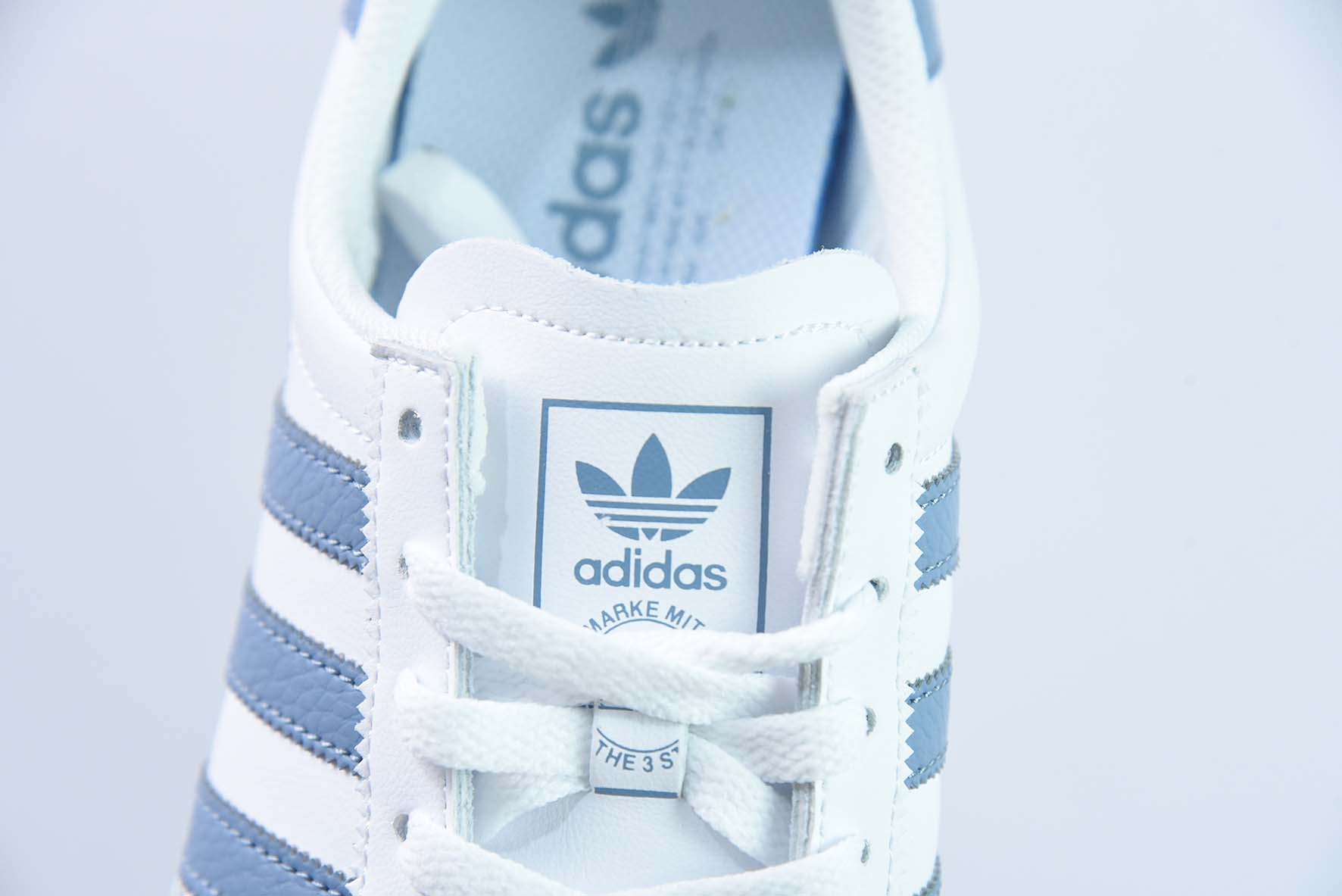AD Originals Jeans 复古低帮时尚板鞋 米白蓝 货号F36114
