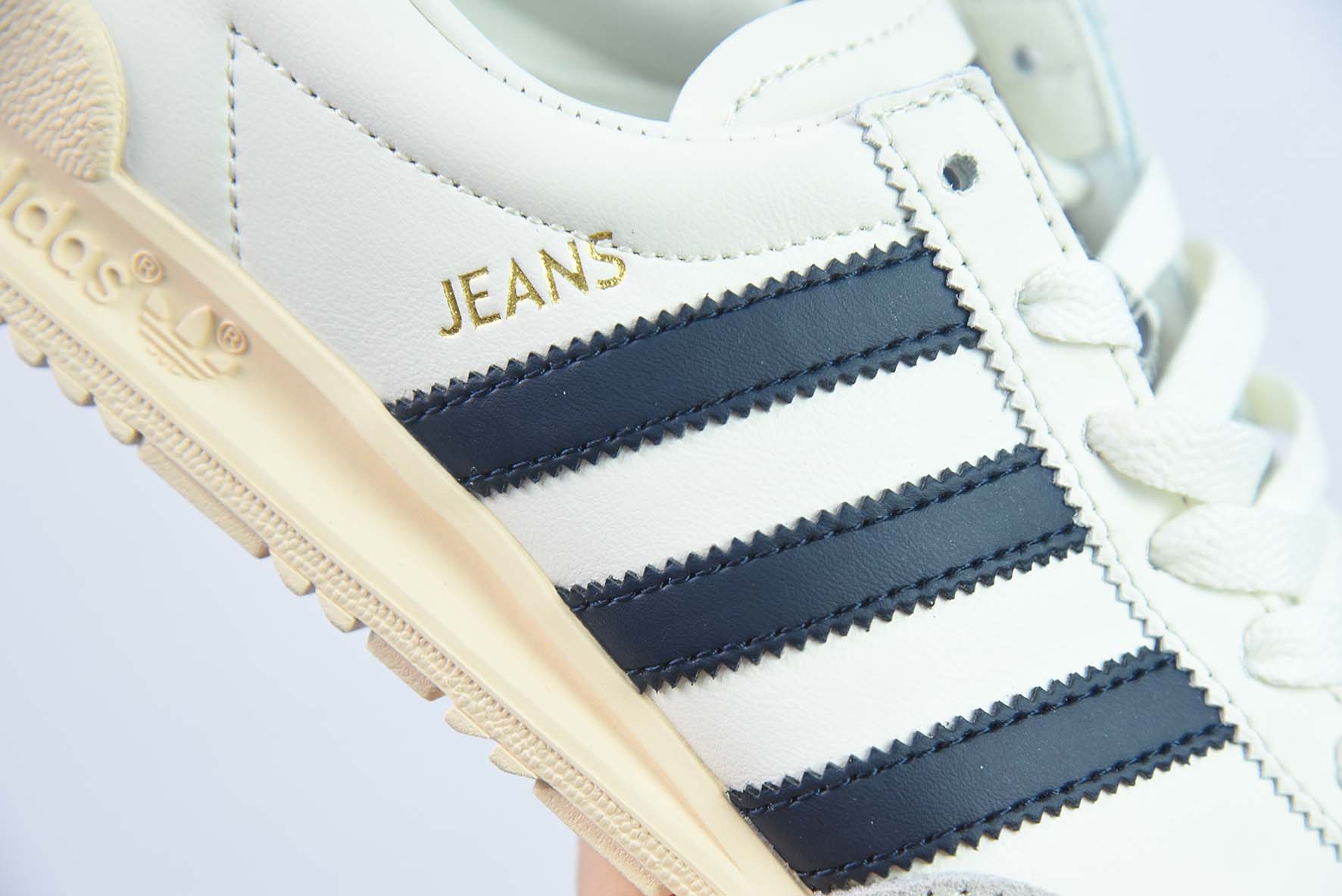 AD Originals Jeans 复古低帮时尚板鞋 米白深蓝 货号GY7436