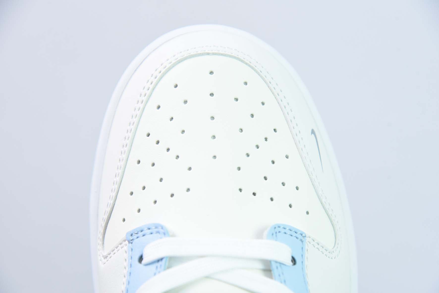 Nike Dunk Low “Ivory Hyper Royal” 海盐蓝低帮运动鞋 货号:FB1843-141