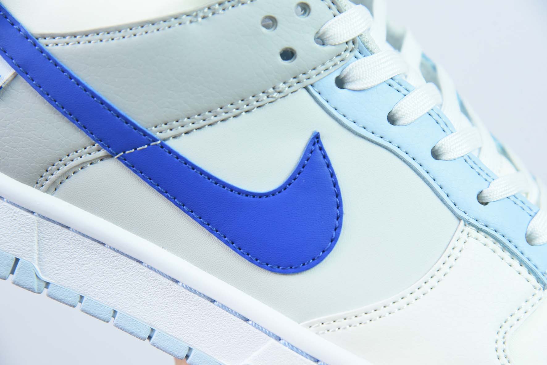 Nike Dunk Low “Ivory Hyper Royal” 海盐蓝低帮运动鞋 货号:FB1843-141