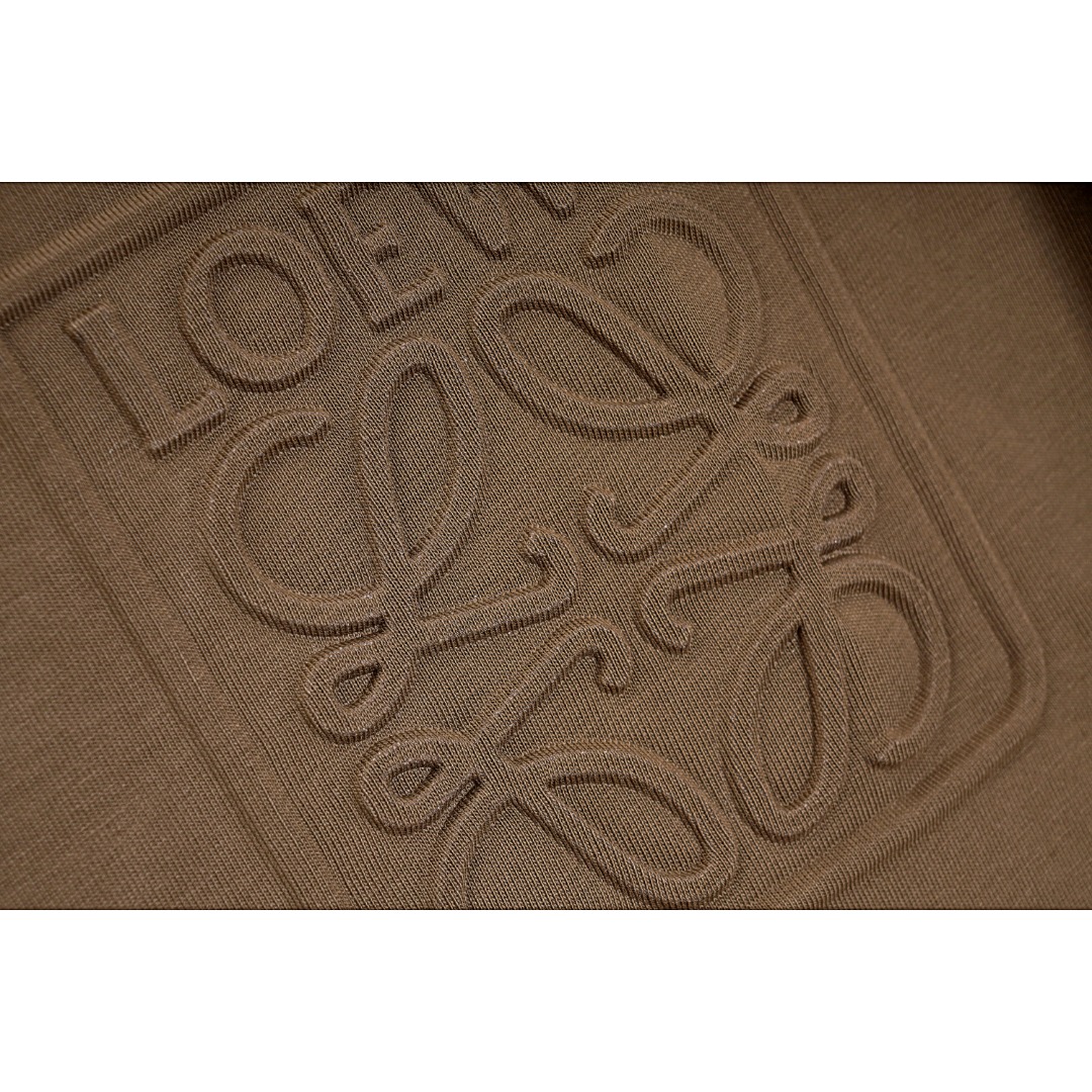 Loewe/罗意威 23ss 凹凸压花logo短袖 D-56056056014
