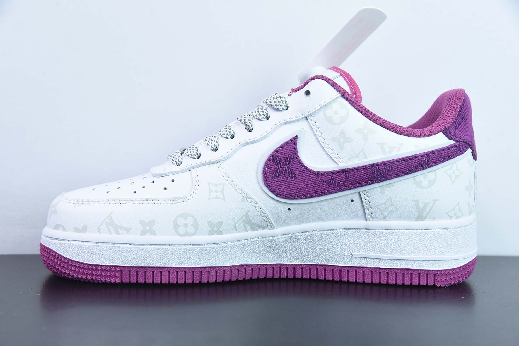 Nike Air Force 1 07 空军一号“皮革白紫牛仔LV老花”低帮运动鞋 货号:CV0670-500