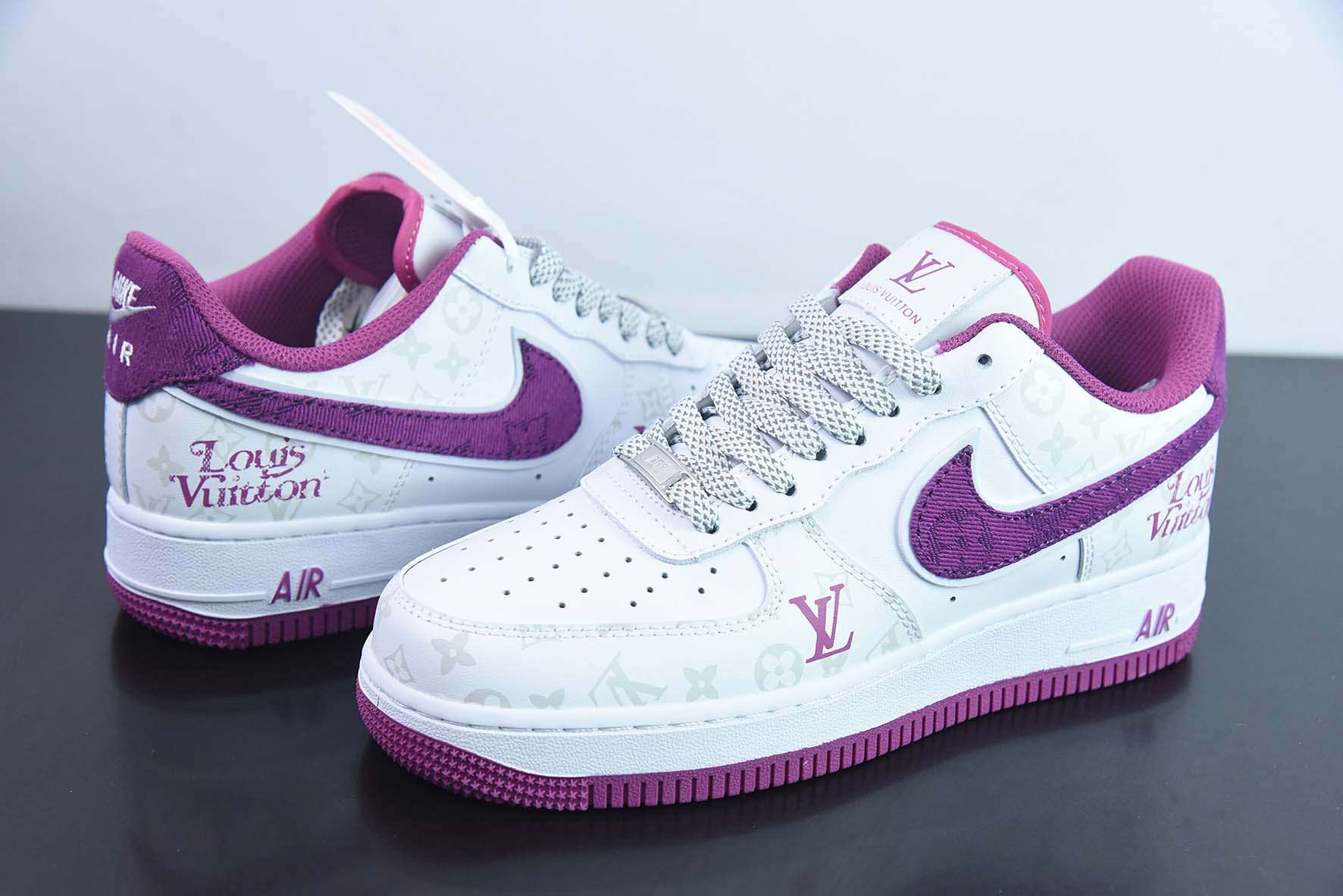 Nike Air Force 1 07 空军一号“皮革白紫牛仔LV老花”低帮运动鞋 货号:CV0670-500