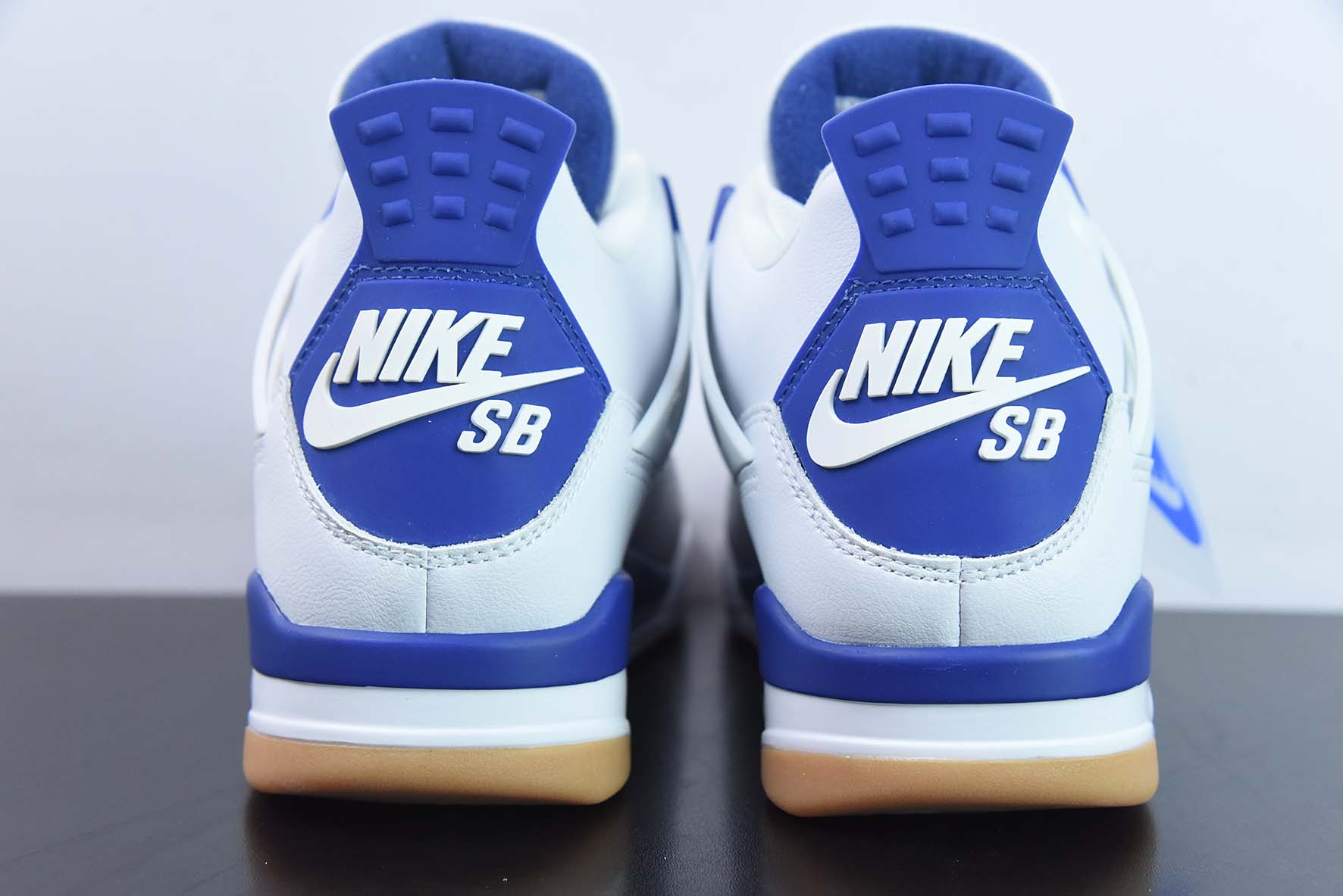 Air Jordan 4 Retro AJ4 白蓝生胶运动鞋 货号: DR5415 105