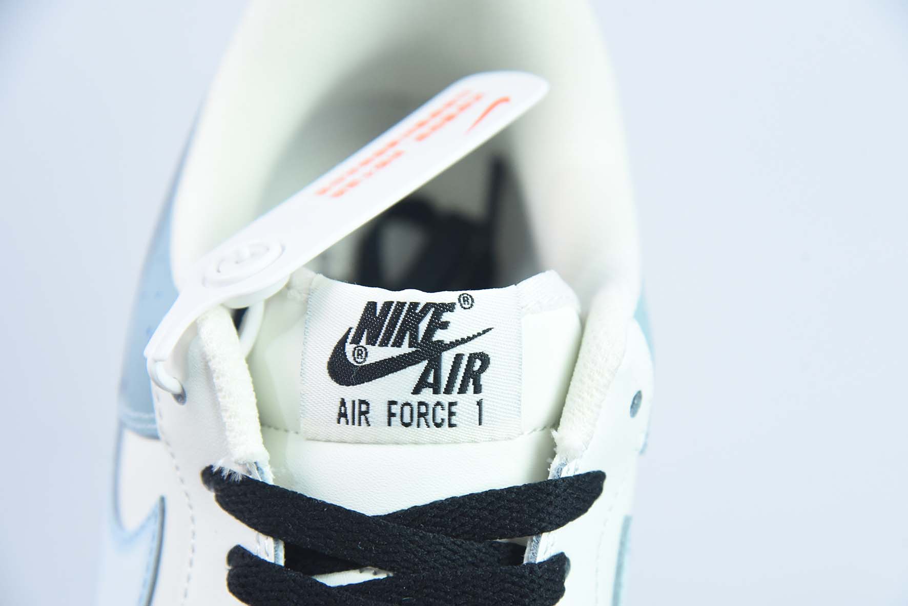 Air Force 1 Low 英雄联盟 鲁班7号 空军一号运动鞋 货号：CW2568 033