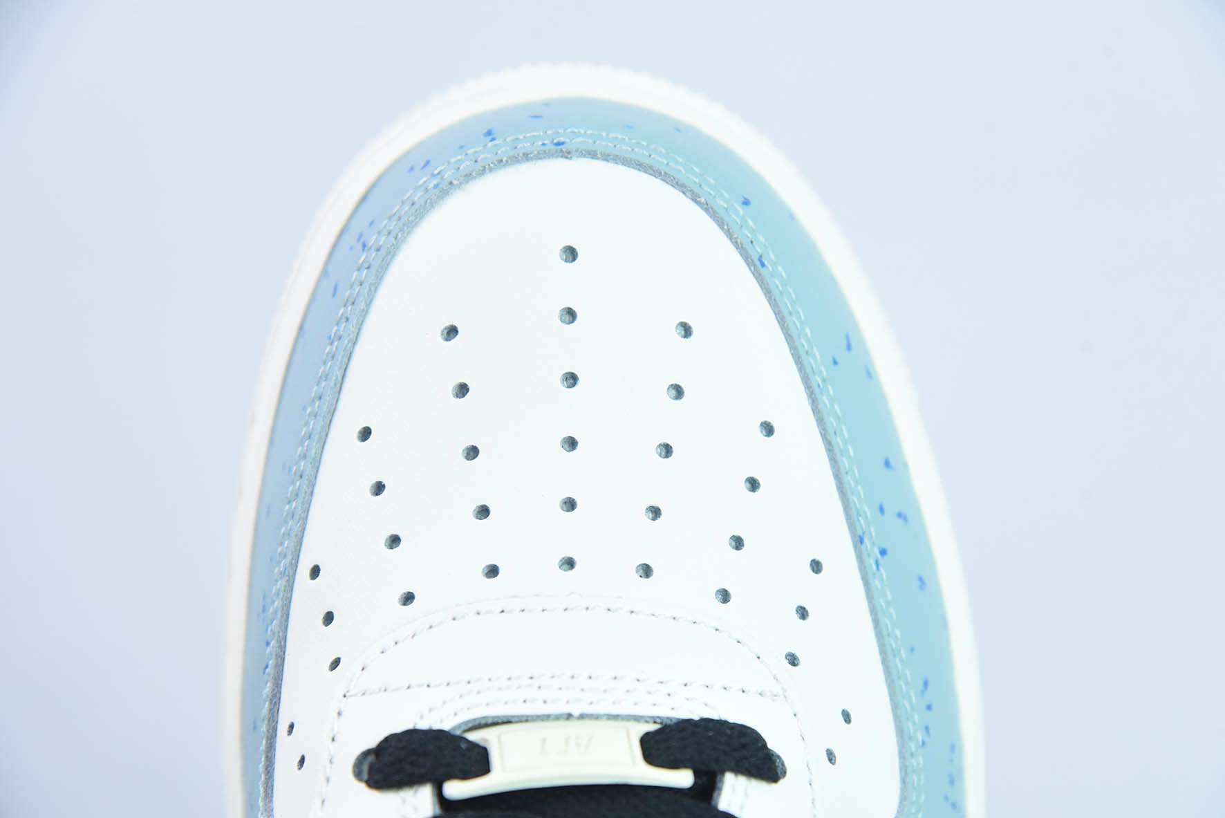 Air Force 1 Low 英雄联盟 鲁班7号 空军一号运动鞋 货号：CW2568 033