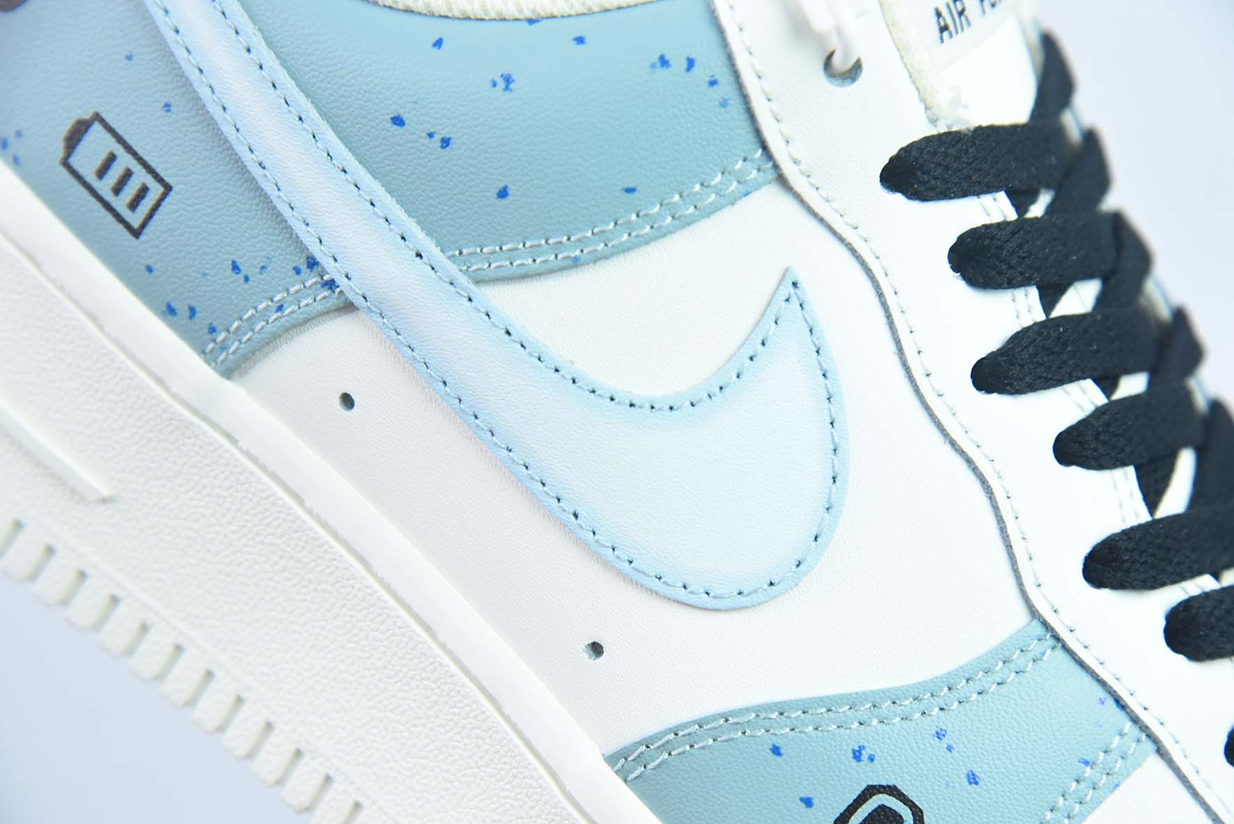 Air Force 1 Low 英雄联盟 鲁班7号 空军一号运动鞋 货号：CW2568 033