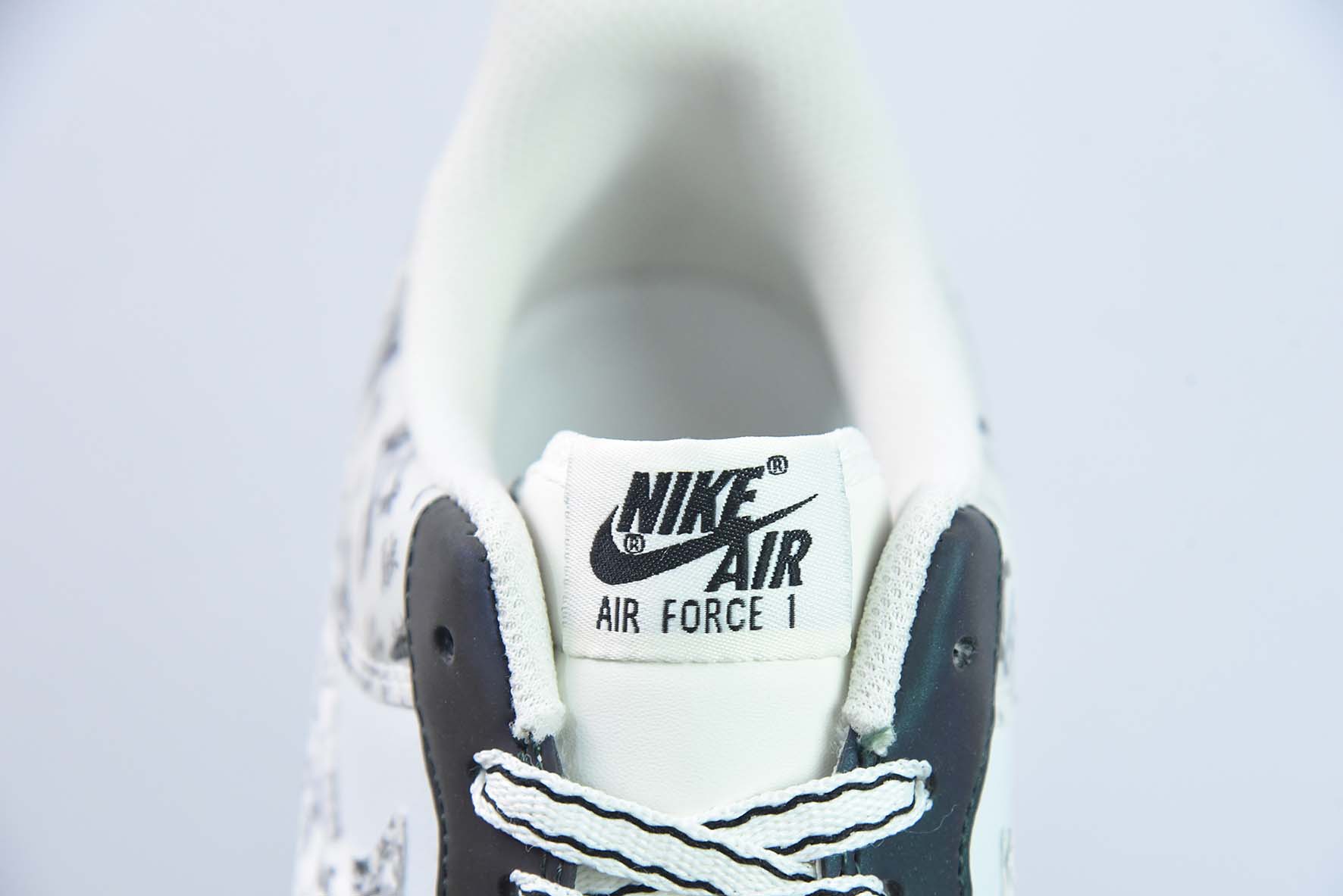 NK Air Force 1 空军一号 低帮运动鞋