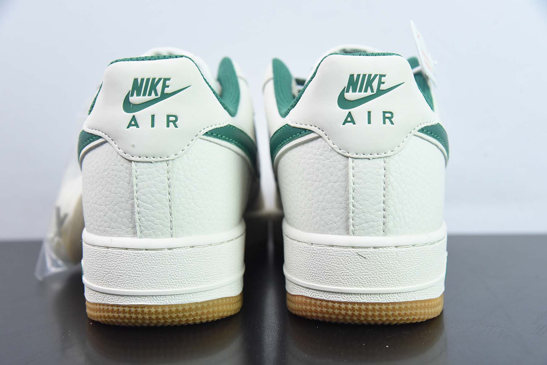 Nike Air Force 1’07 Low"Milky White/Grey/Gum"空军一号经典 “奶白深绿小钩满天星生胶底”货号:HD1689-103
