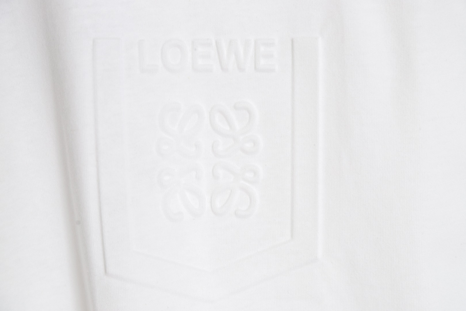 170 LOEWE 罗意威 立体小浮雕压花logo休闲短袖T恤