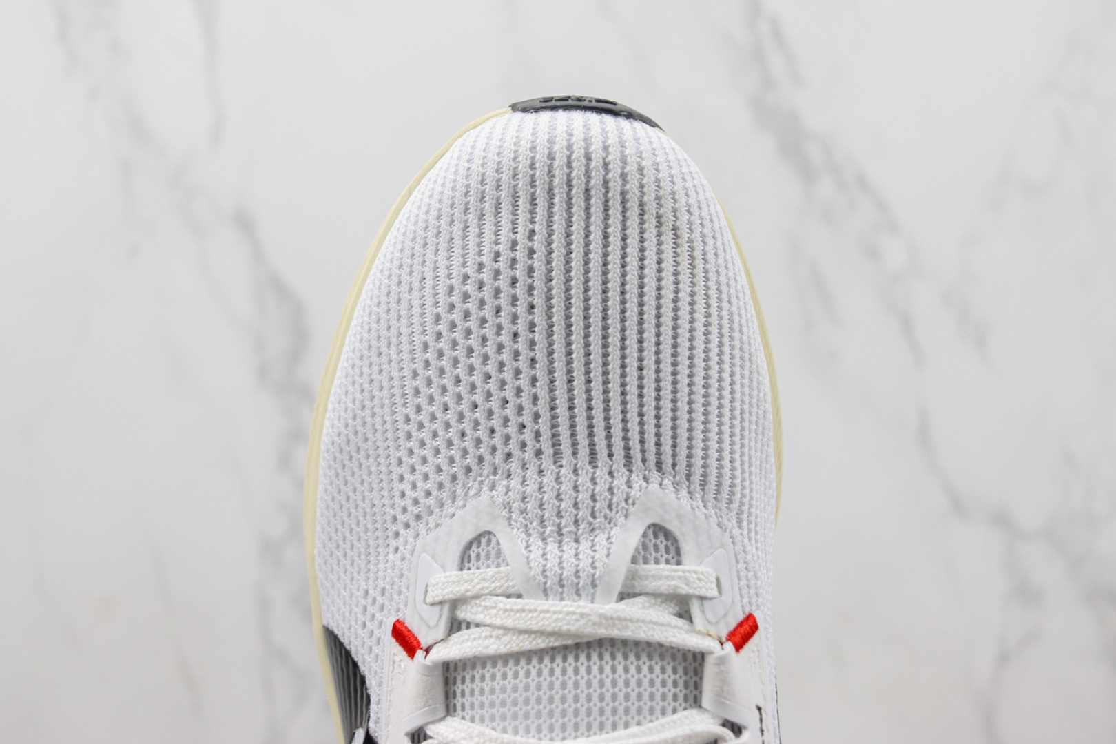 Nike Air Zoom Pegasus 40 White Running Shoes with Flywire Technology 9 o 1h32kr4uf1usd8cd130o1jgst2v2u