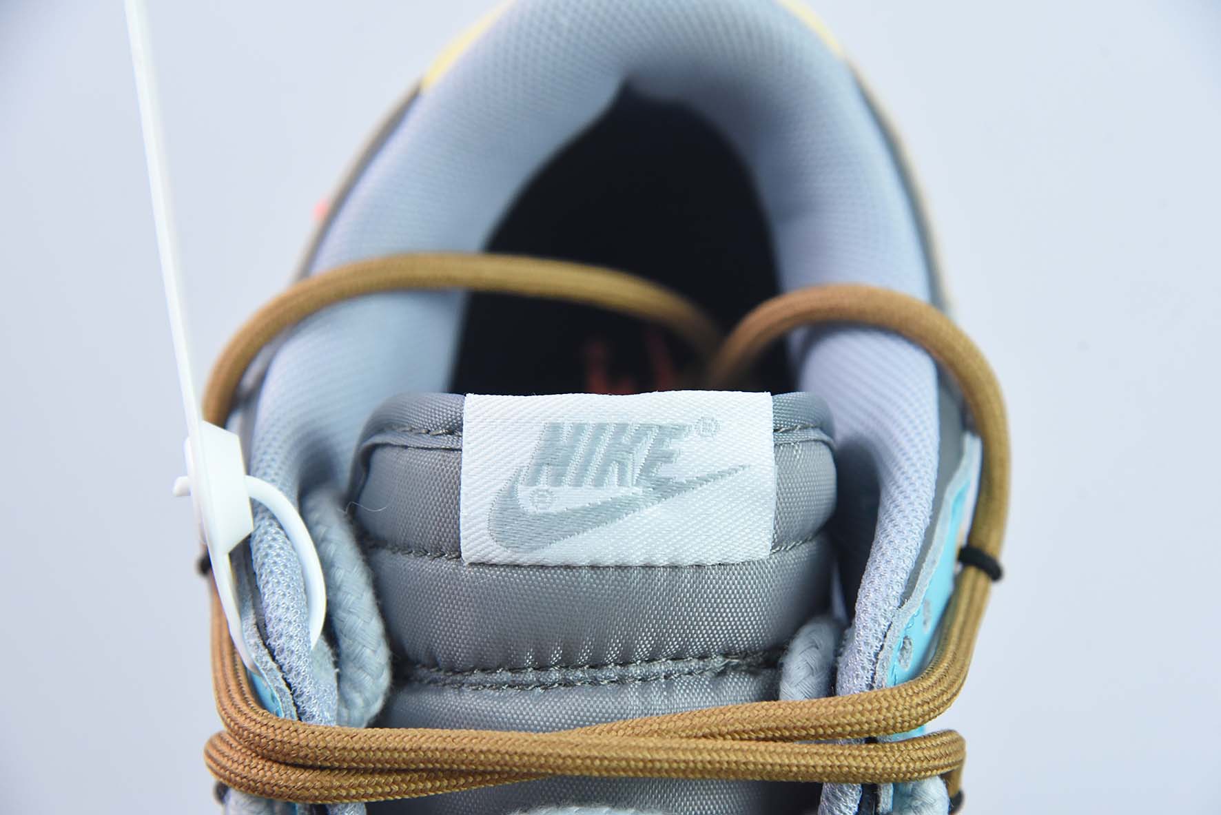 Nike SB Dunk Low  定制绑带 扣篮系列复古低帮休闲运动滑板板鞋货号：DD1503-105