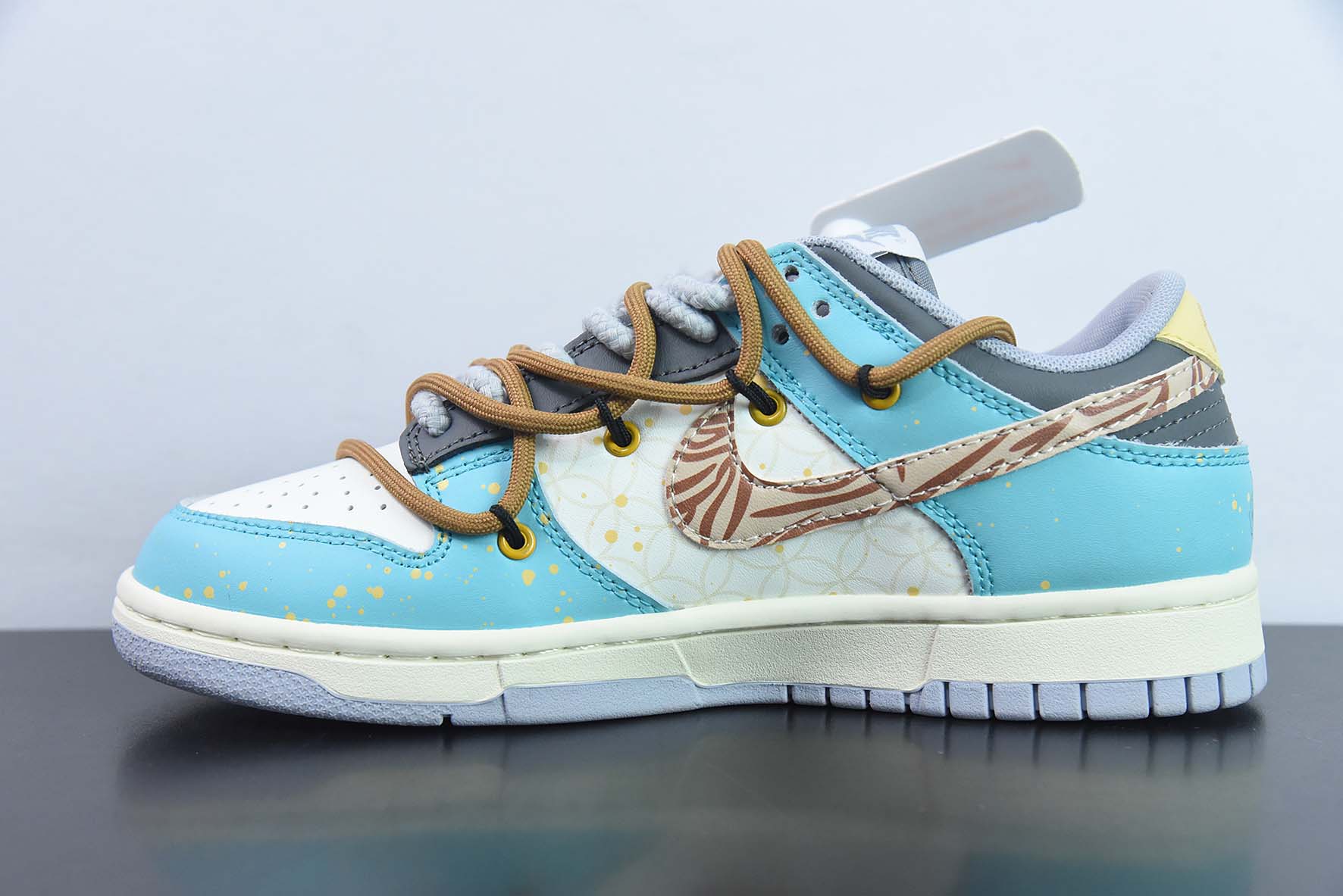 Nike SB Dunk Low  定制绑带 扣篮系列复古低帮休闲运动滑板板鞋货号：DD1503-105