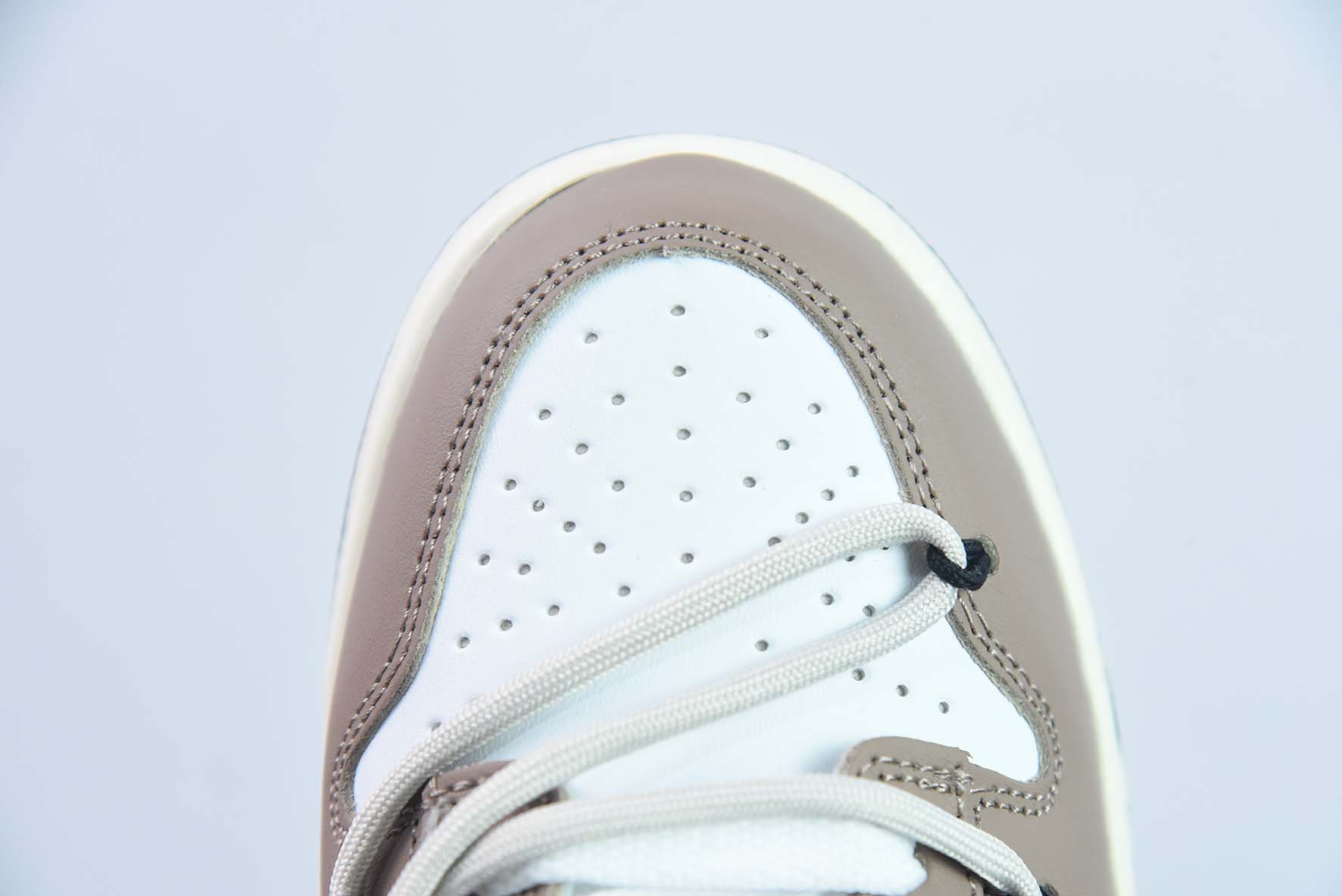 Nike SB Dunk Low  定制绑带 扣篮系列复古低帮休闲运动滑板板鞋货号：CW1590-021