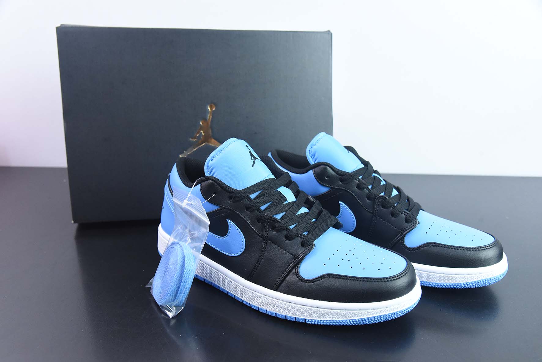 Air Jordan 1 Low 黑篮脚趾 AJ1乔1低帮休闲板鞋 货号:553558 041