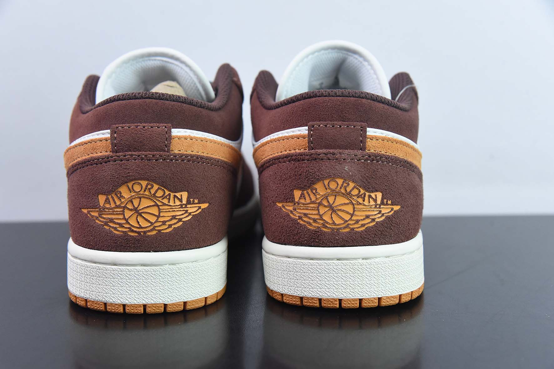 NK Air Jordan 1 Low "Cacao Wow" AJ1 乔1摩卡色 低帮文化休闲板鞋 货号:FB2216-200