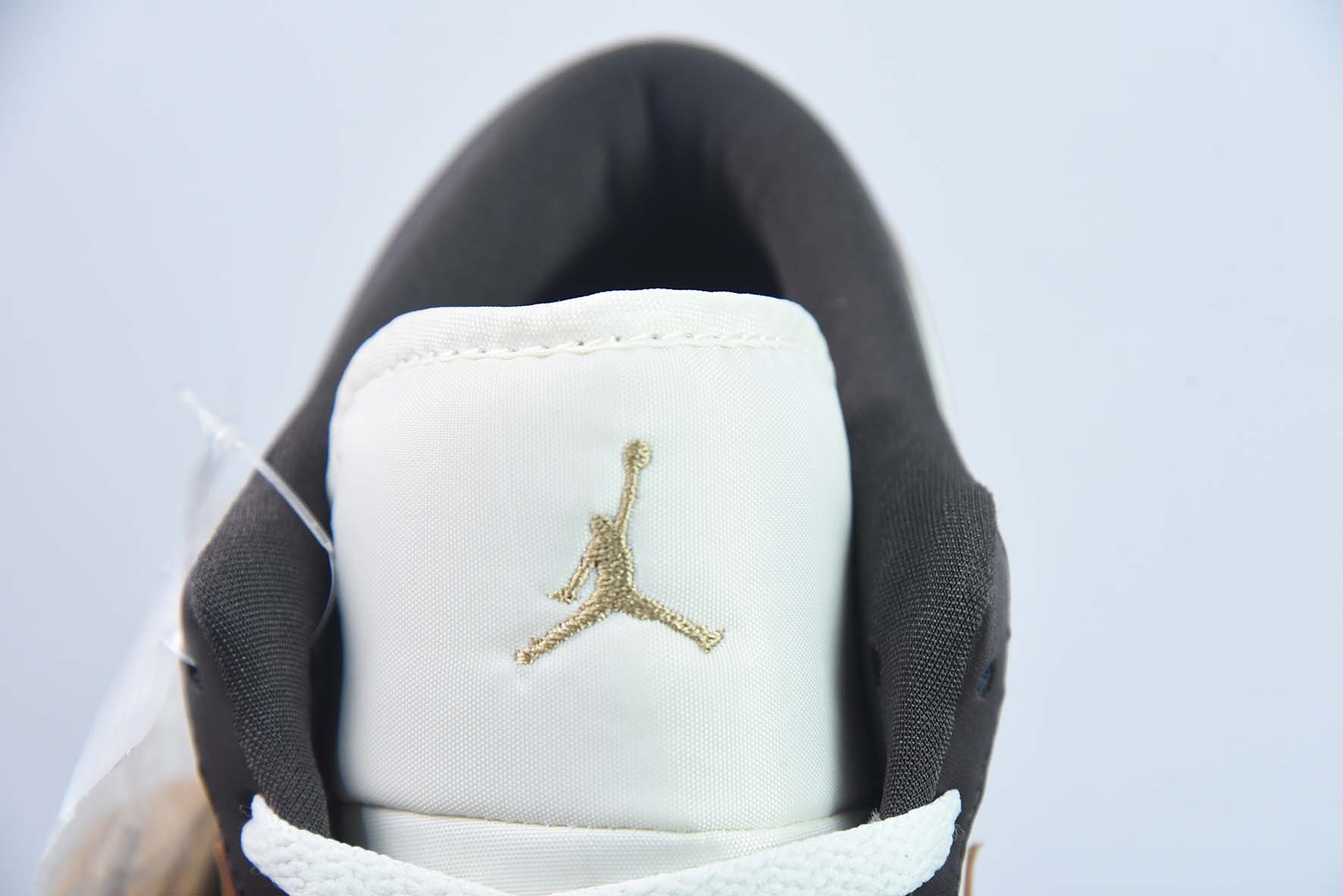 Air Jordan 1 Low 暗褐色 低帮篮球鞋 货号:DC0774-200