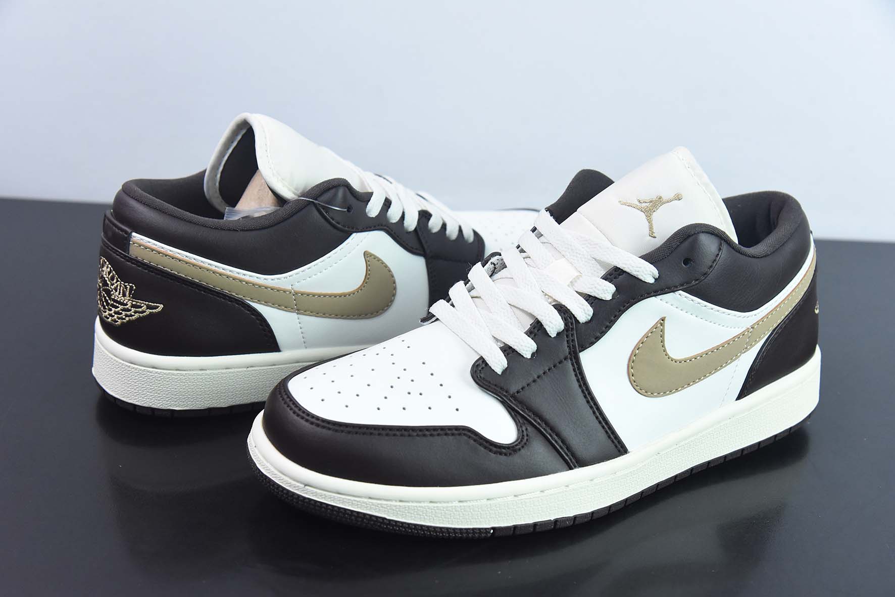 Air Jordan 1 Low 暗褐色 低帮篮球鞋 货号:DC0774-200