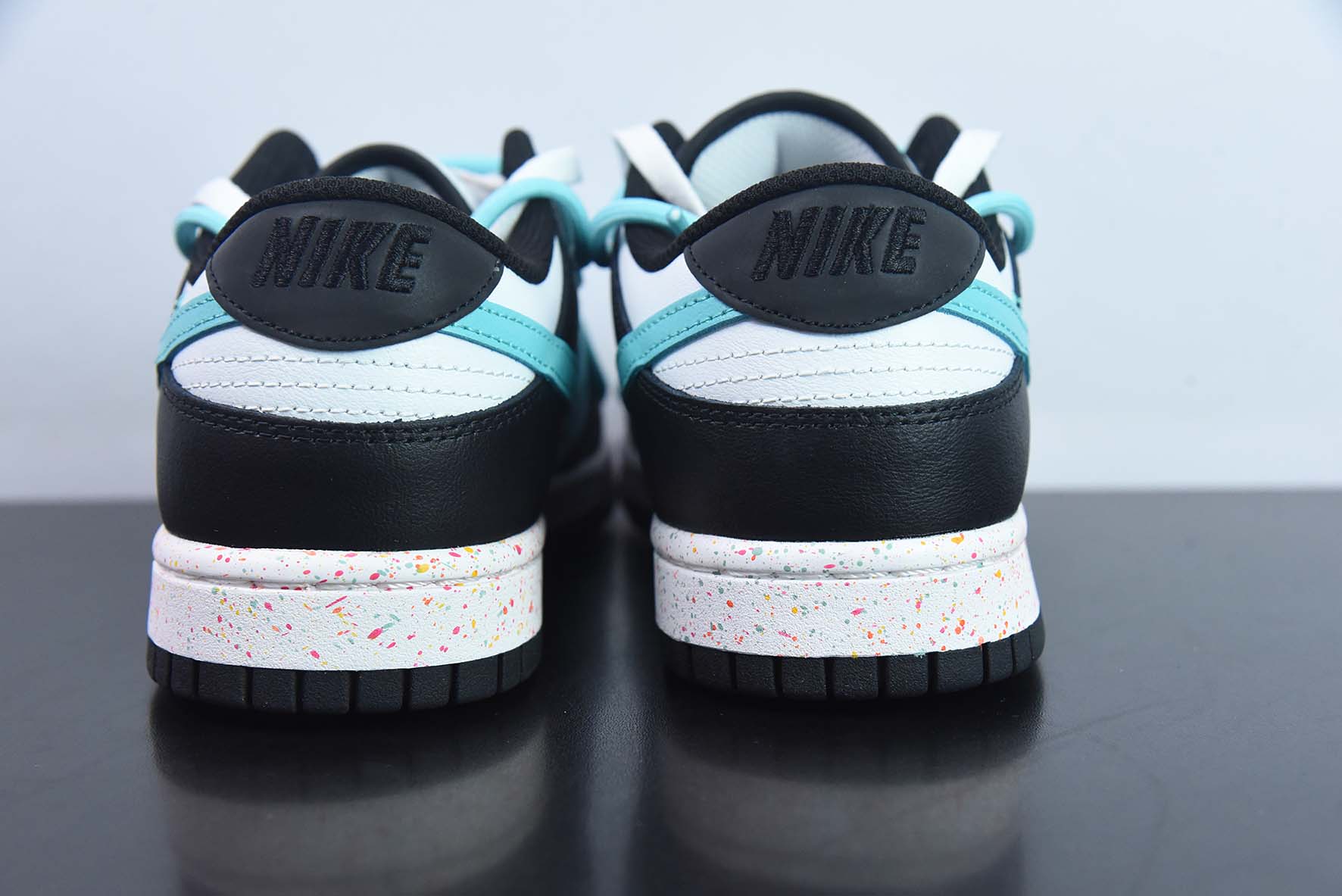 Nike SB Dunk Low 泼墨黑蓝 反转三勾 解构抽绳鞋带 货号：FD4623-135